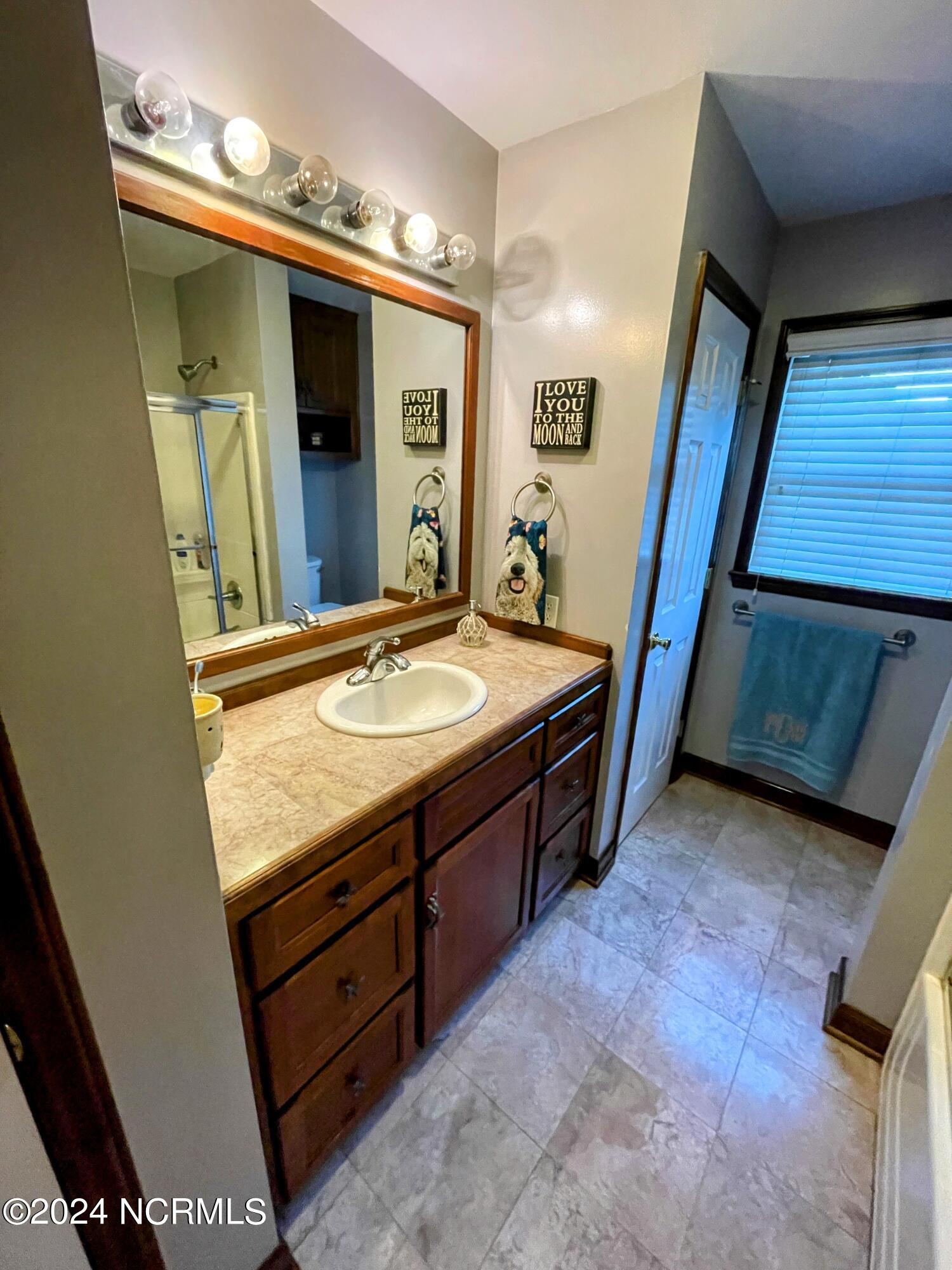 109 Vista Drive Property Photo 14