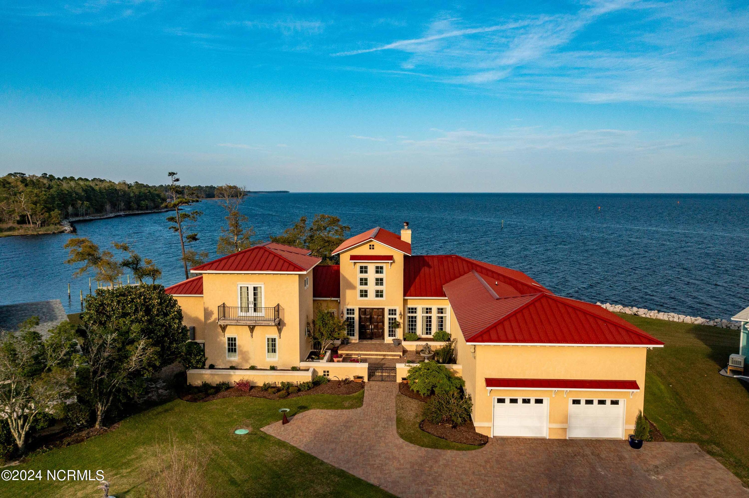 6054 Dolphin Road Property Photo