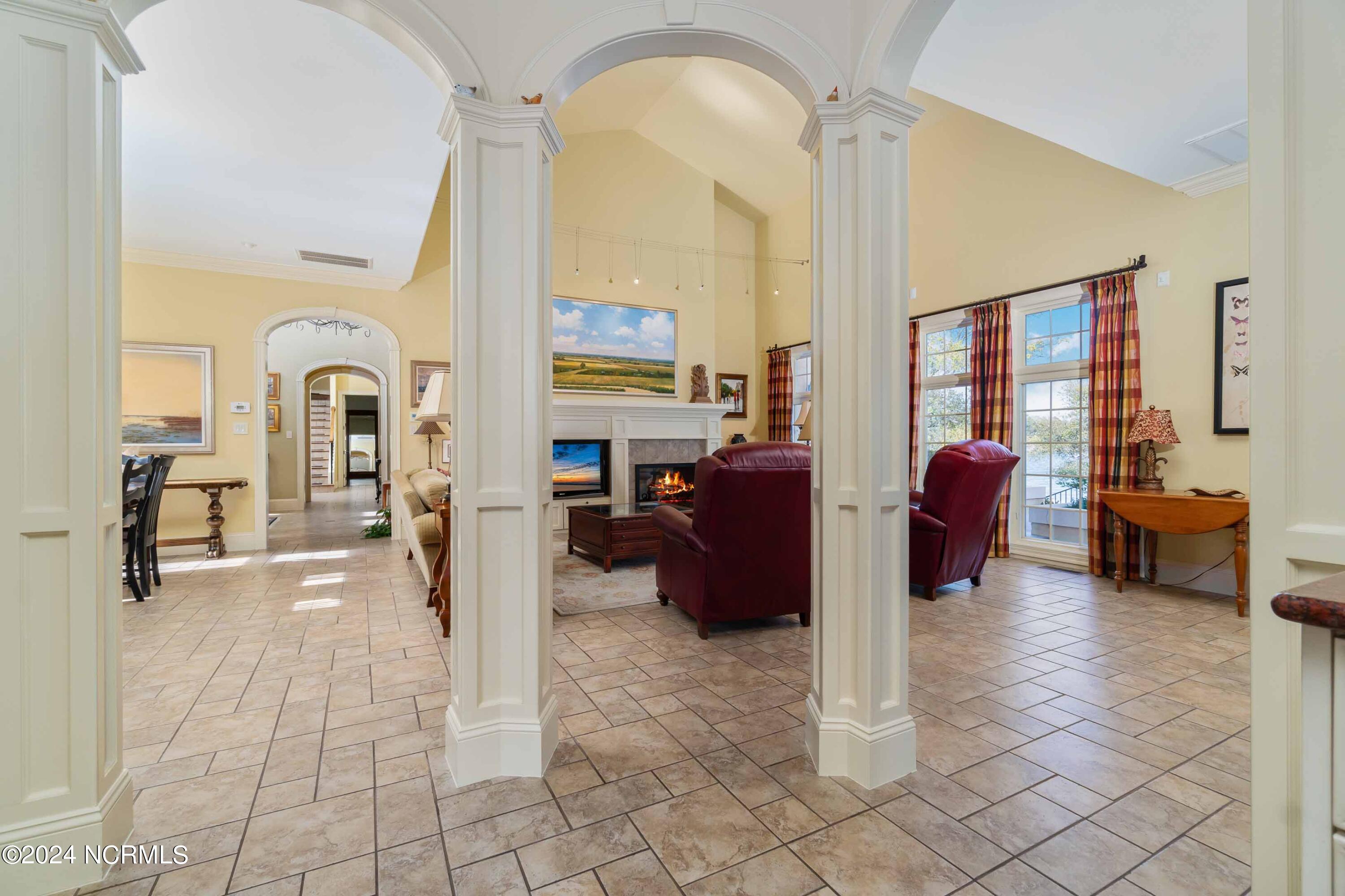 6054 Dolphin Road Property Photo 15