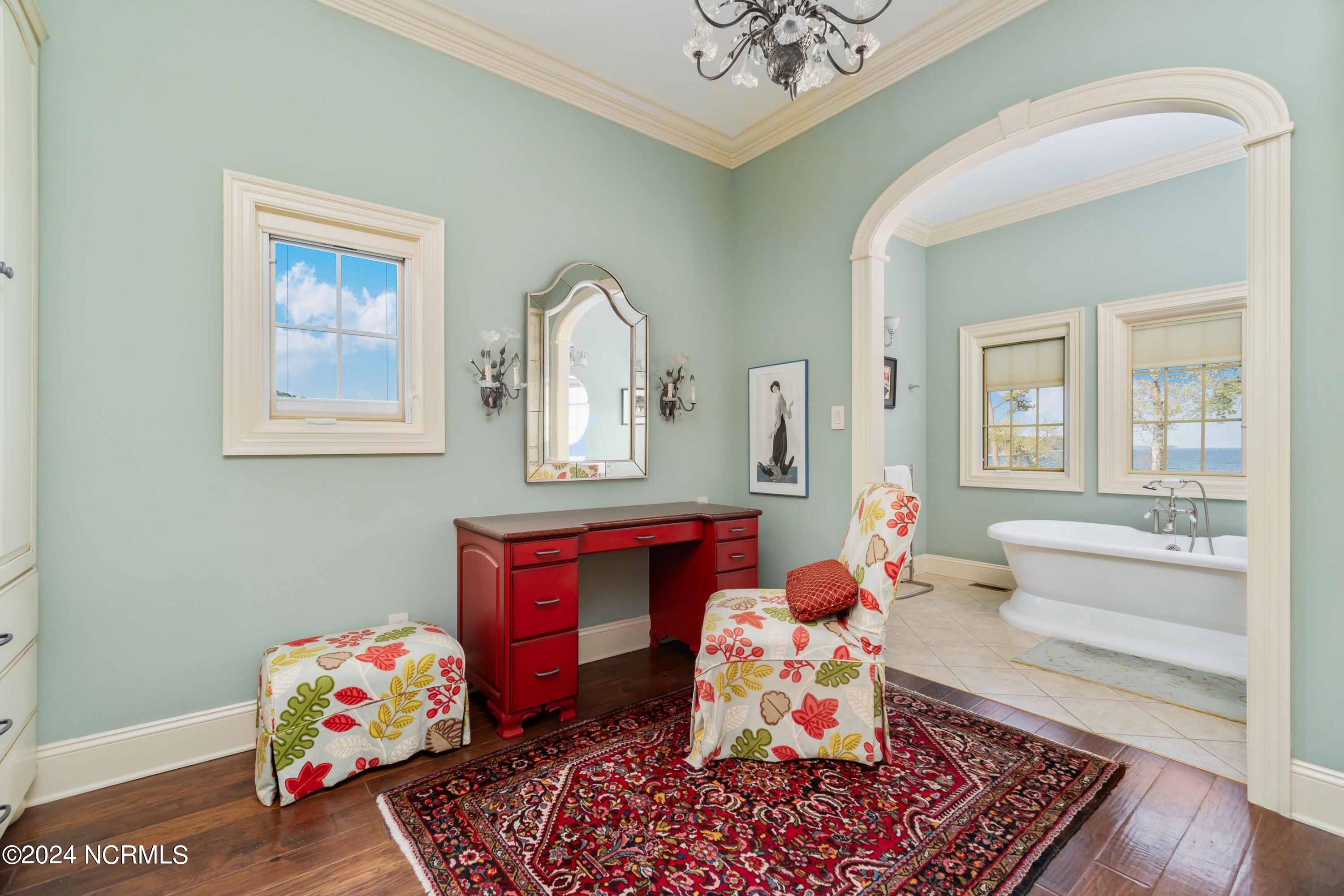 6054 Dolphin Road Property Photo 39