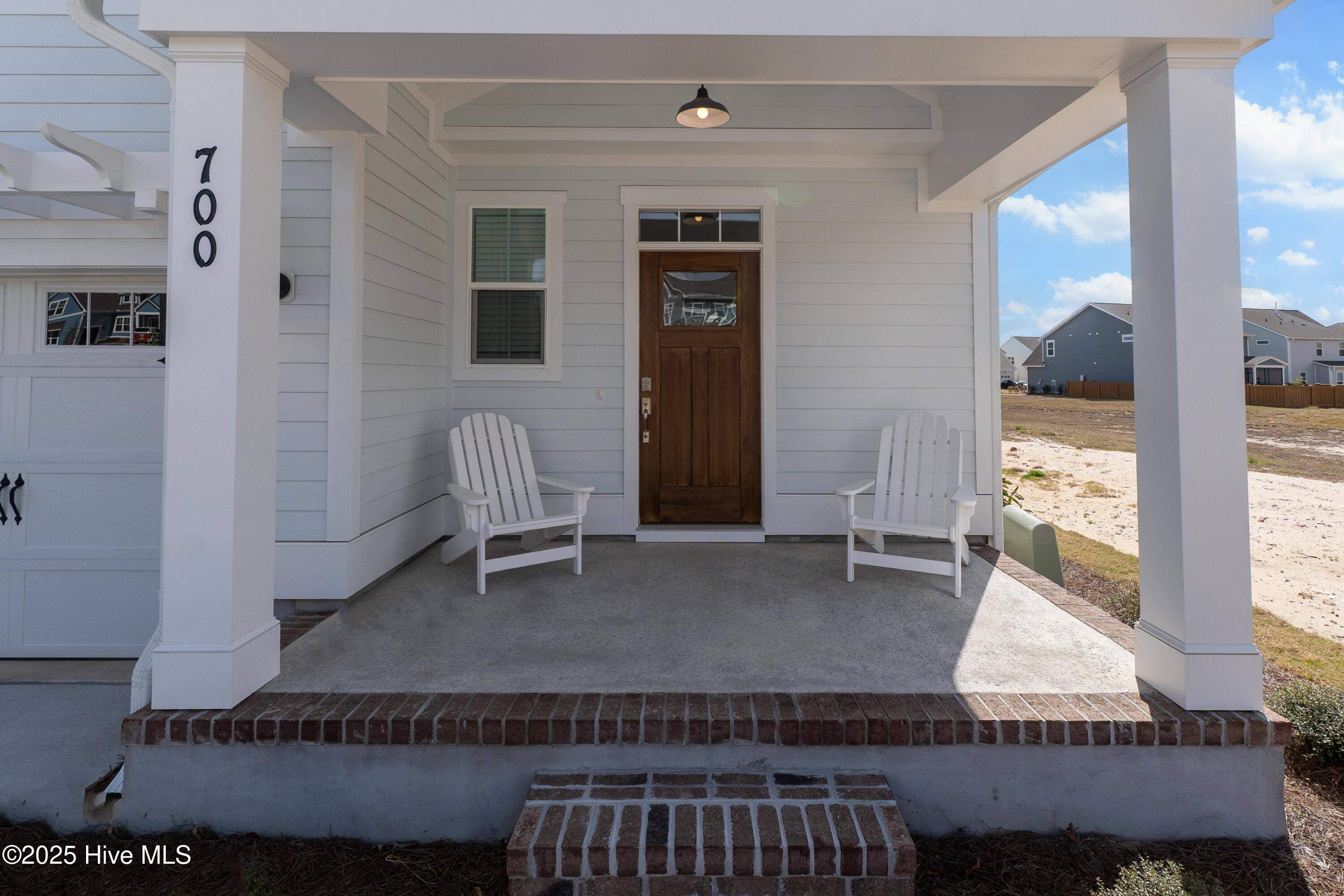 700 Trisail Terrace Property Photo 3