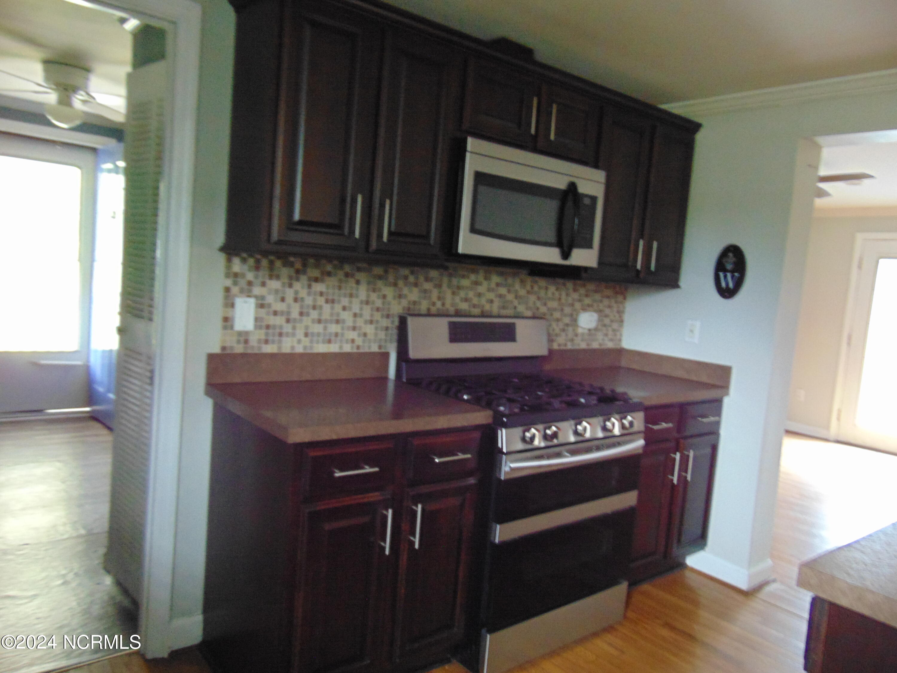 267 6th Street Property Photo 9