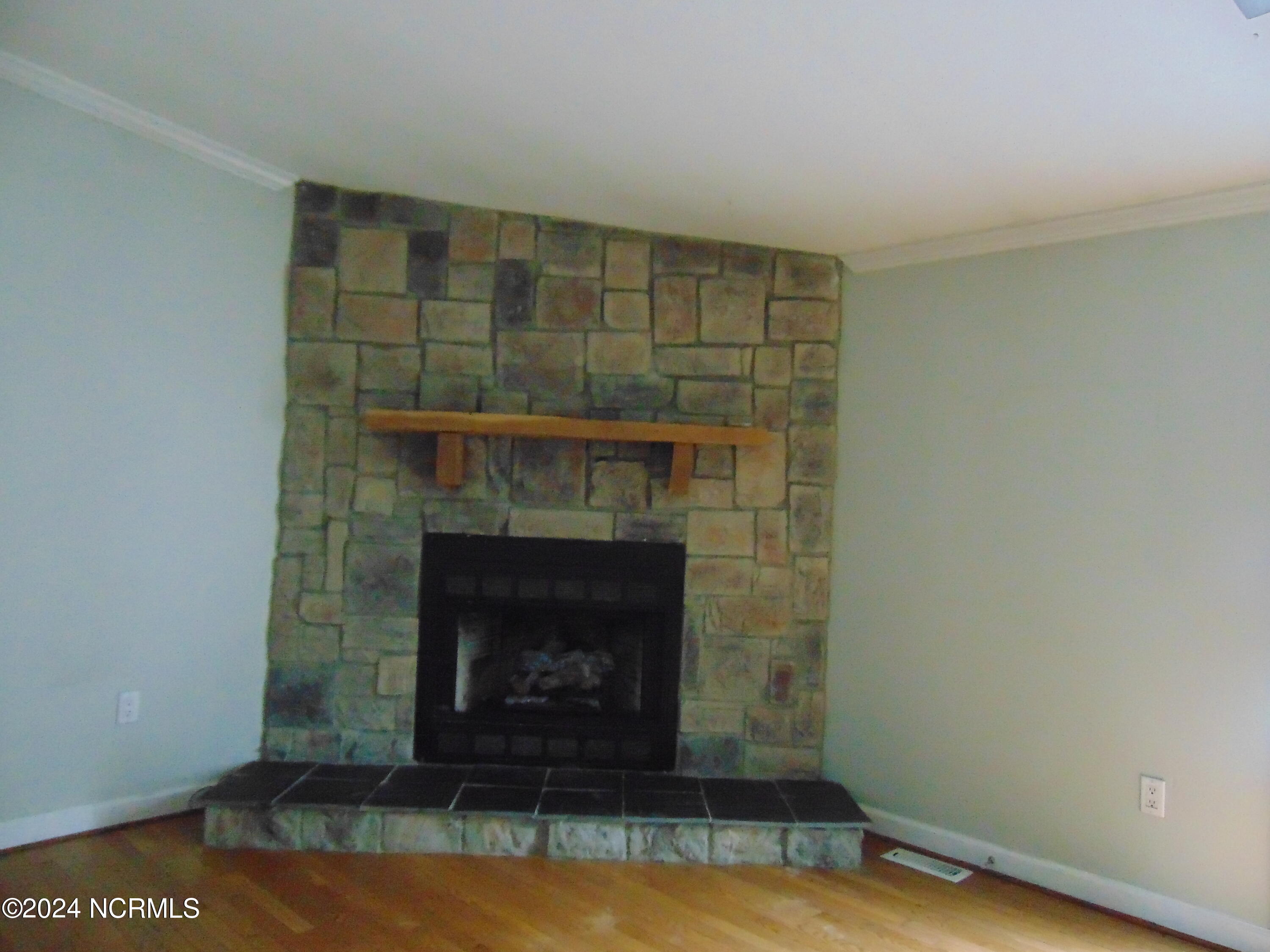 267 6th Street Property Photo 16