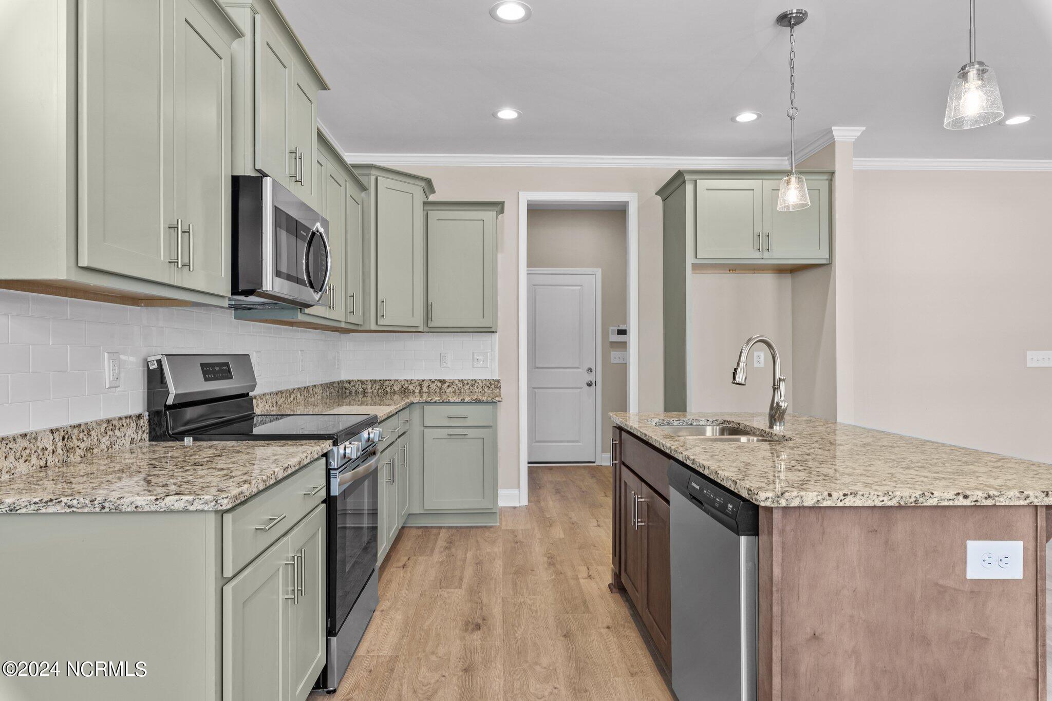 147 Hillwood Drive Property Photo 13