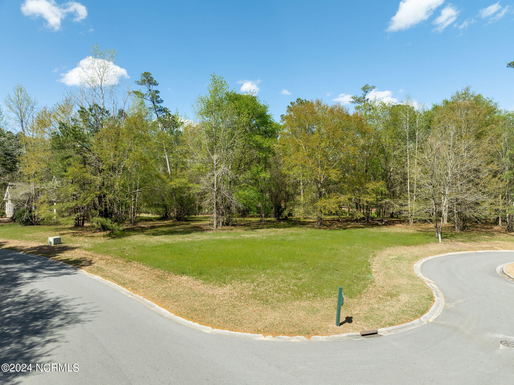 167 Maple Creek Drive Property Photo 8
