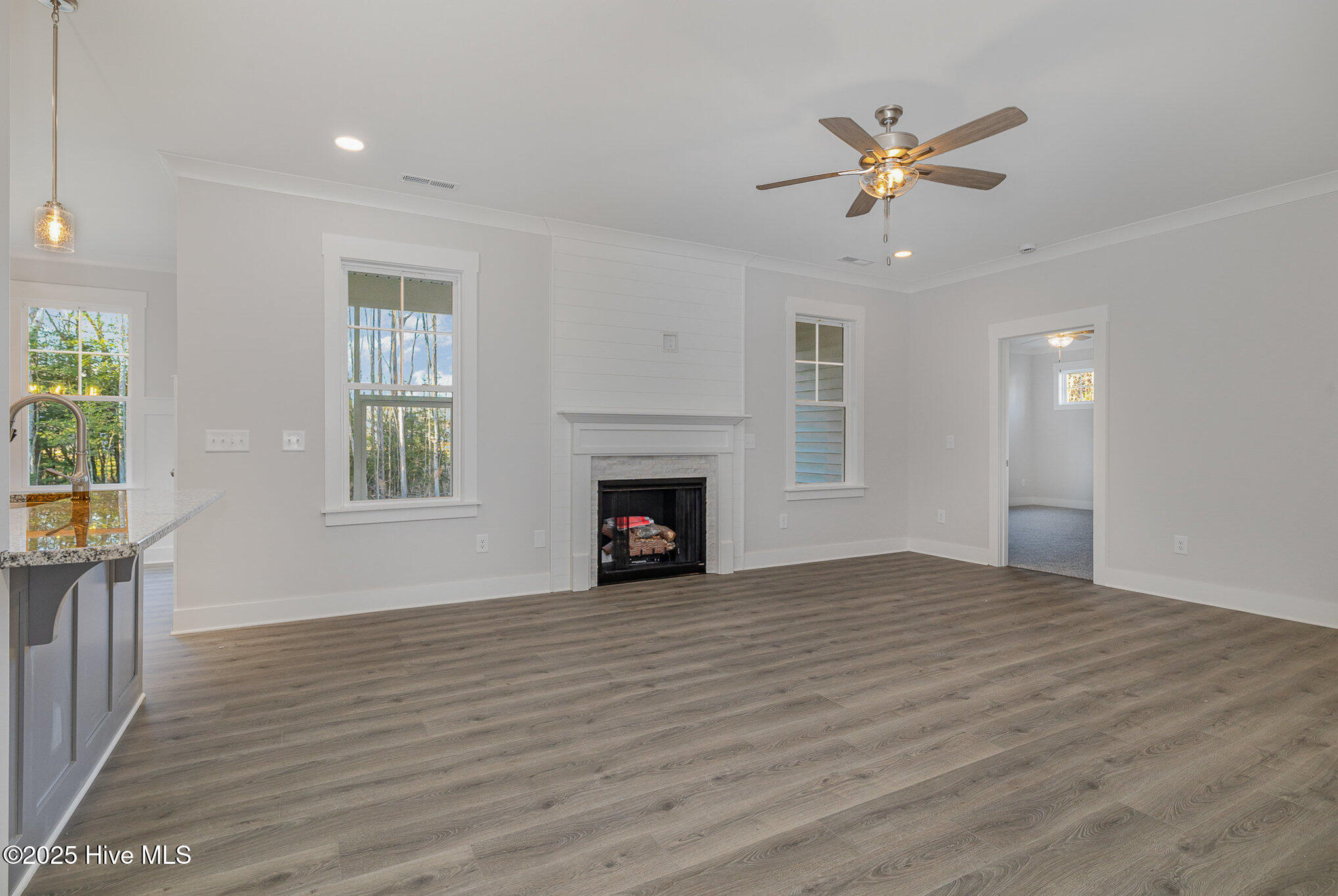 18 S Rowsham Place Property Photo 6