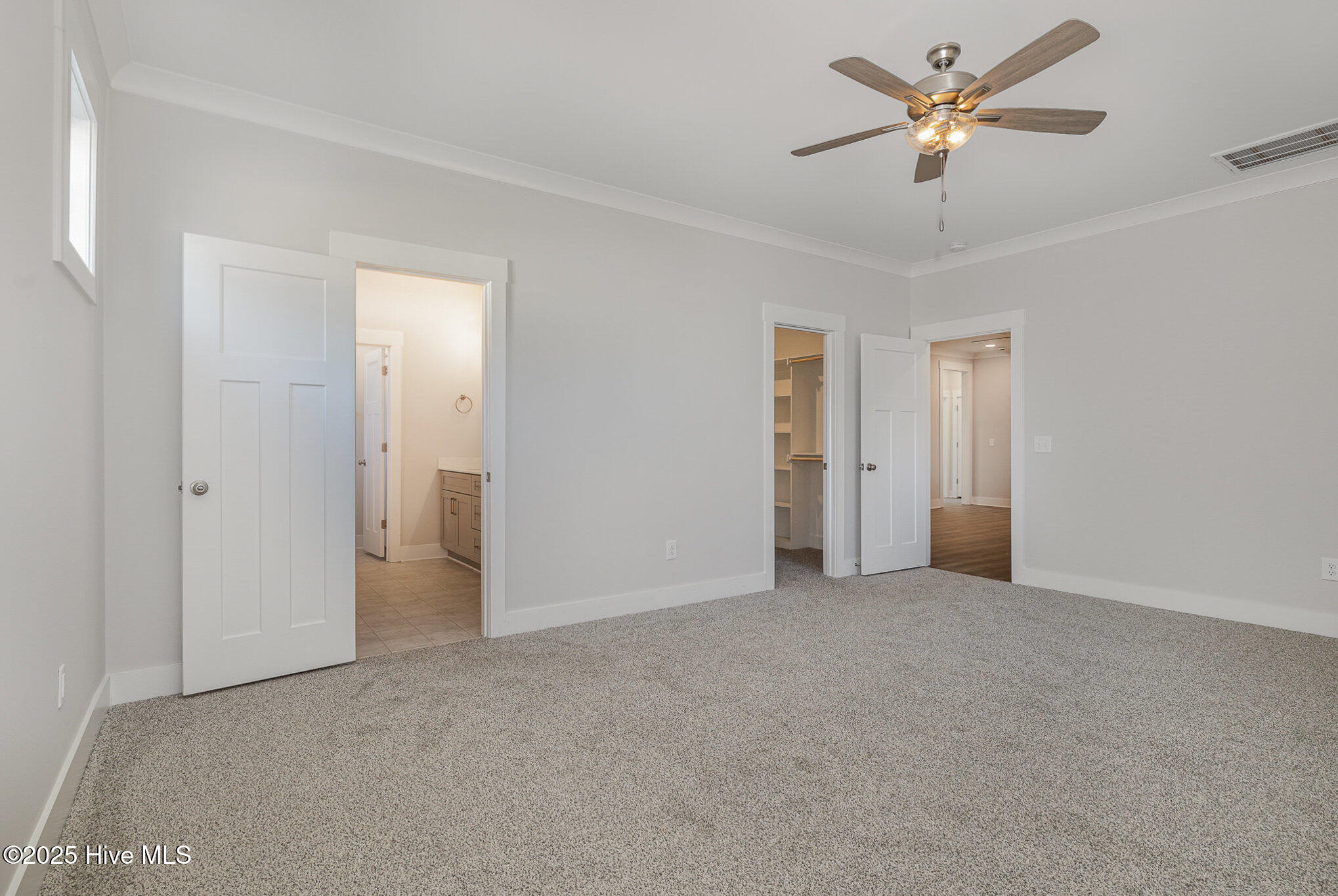 18 S Rowsham Place Property Photo 15