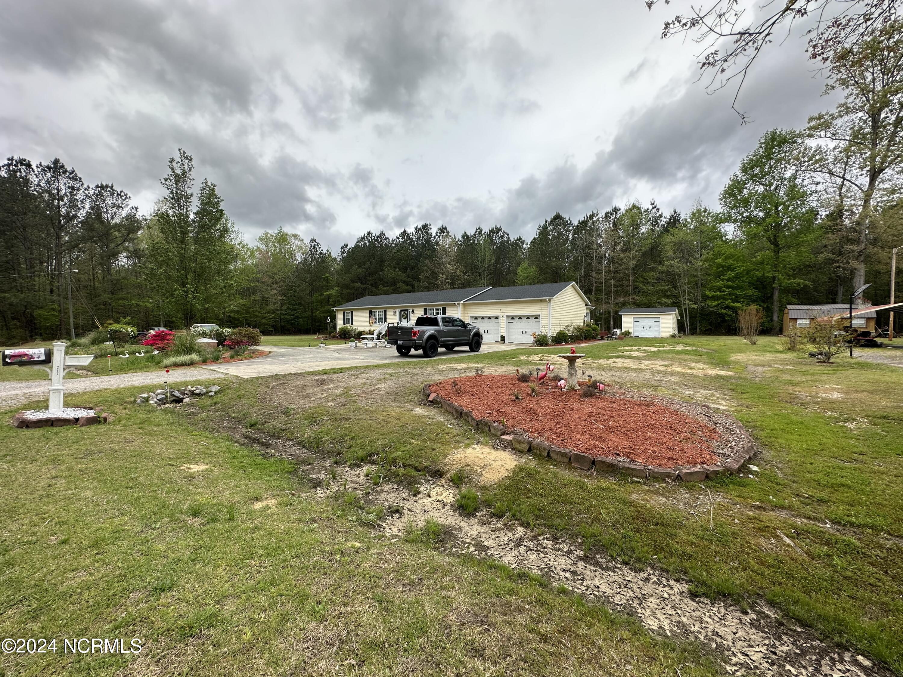 217 William Vinson Road Property Photo 5