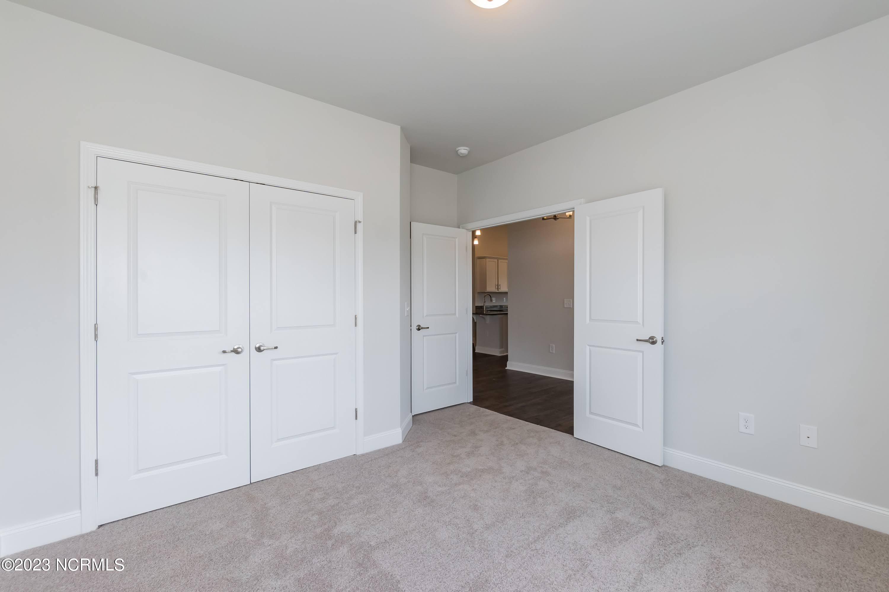 714 Greenwich Place Property Photo 7