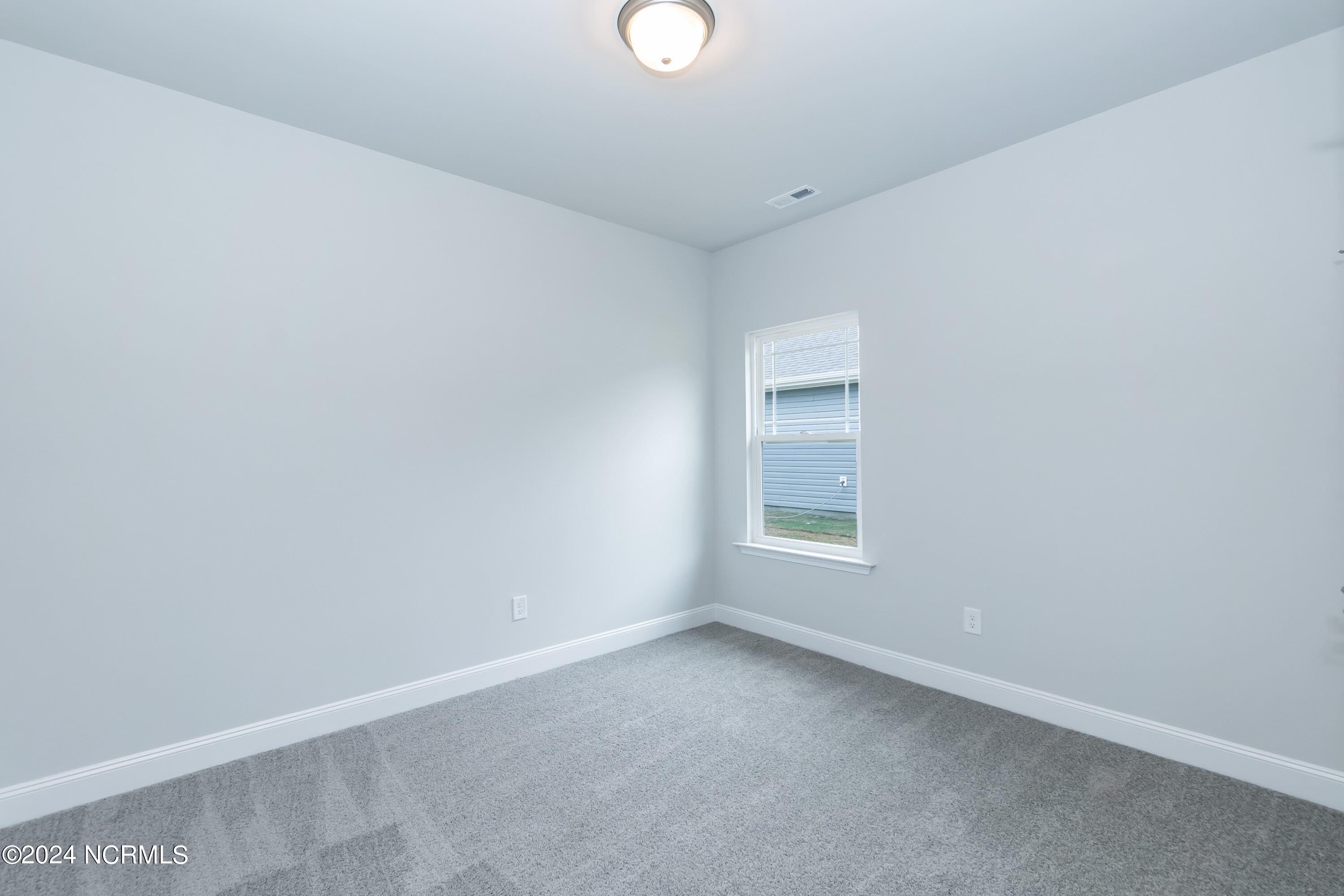 1002 Manhatten Court Property Photo 12