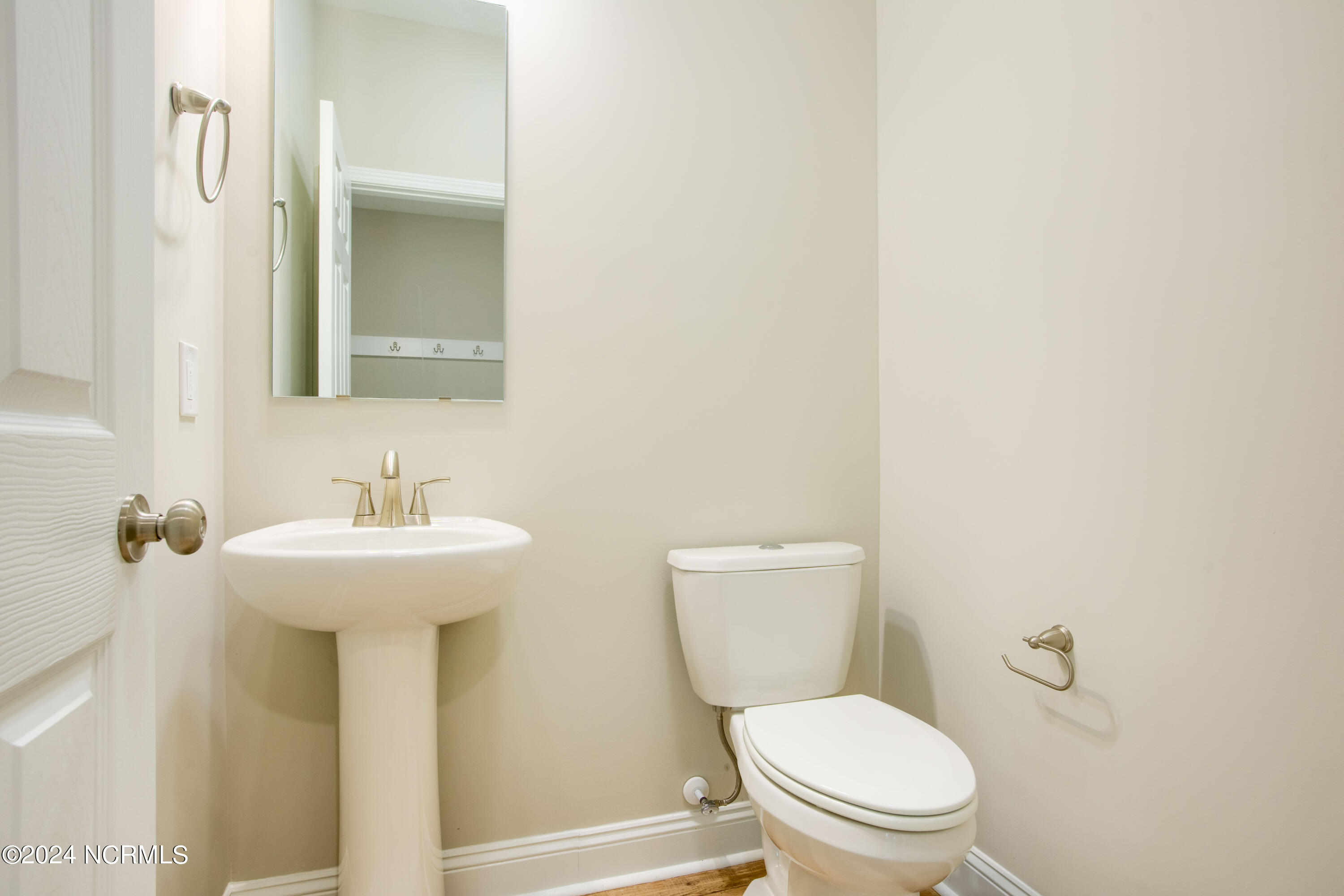 107 Creek Bluff Road Property Photo 12