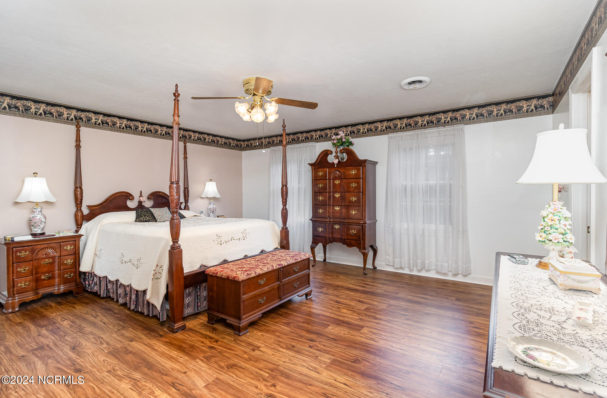 605 Brookwood Lane Property Photo 32