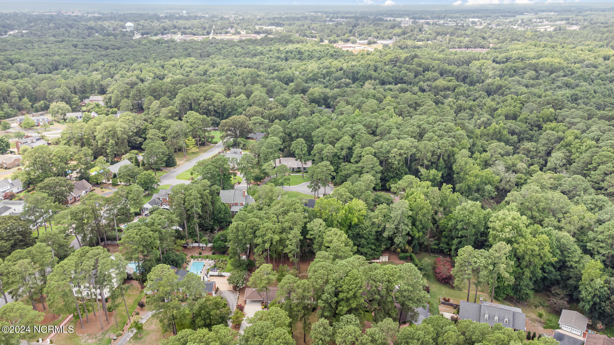 605 Brookwood Lane Property Photo 42