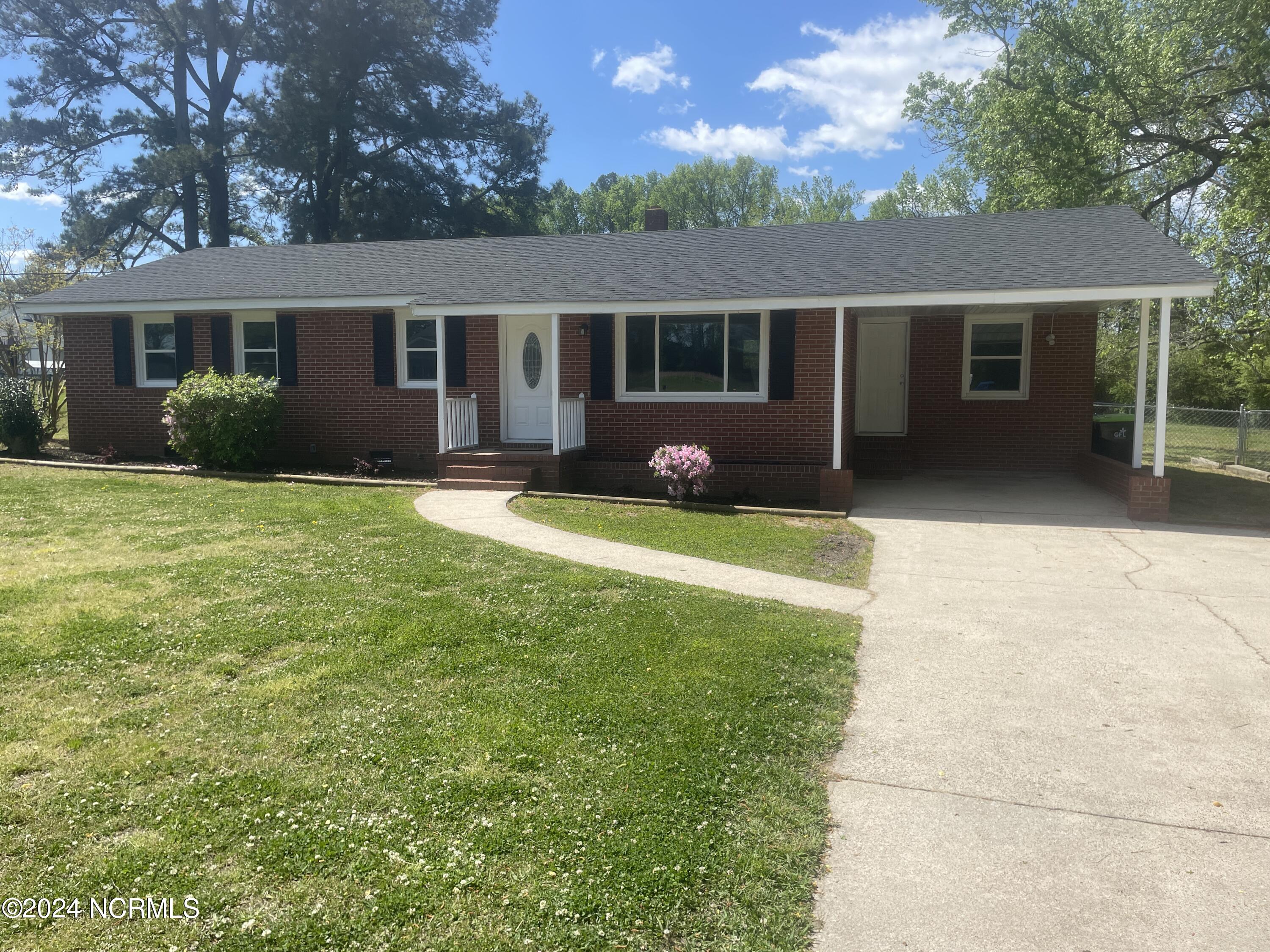 720 Nc 222 Highway Property Photo 2