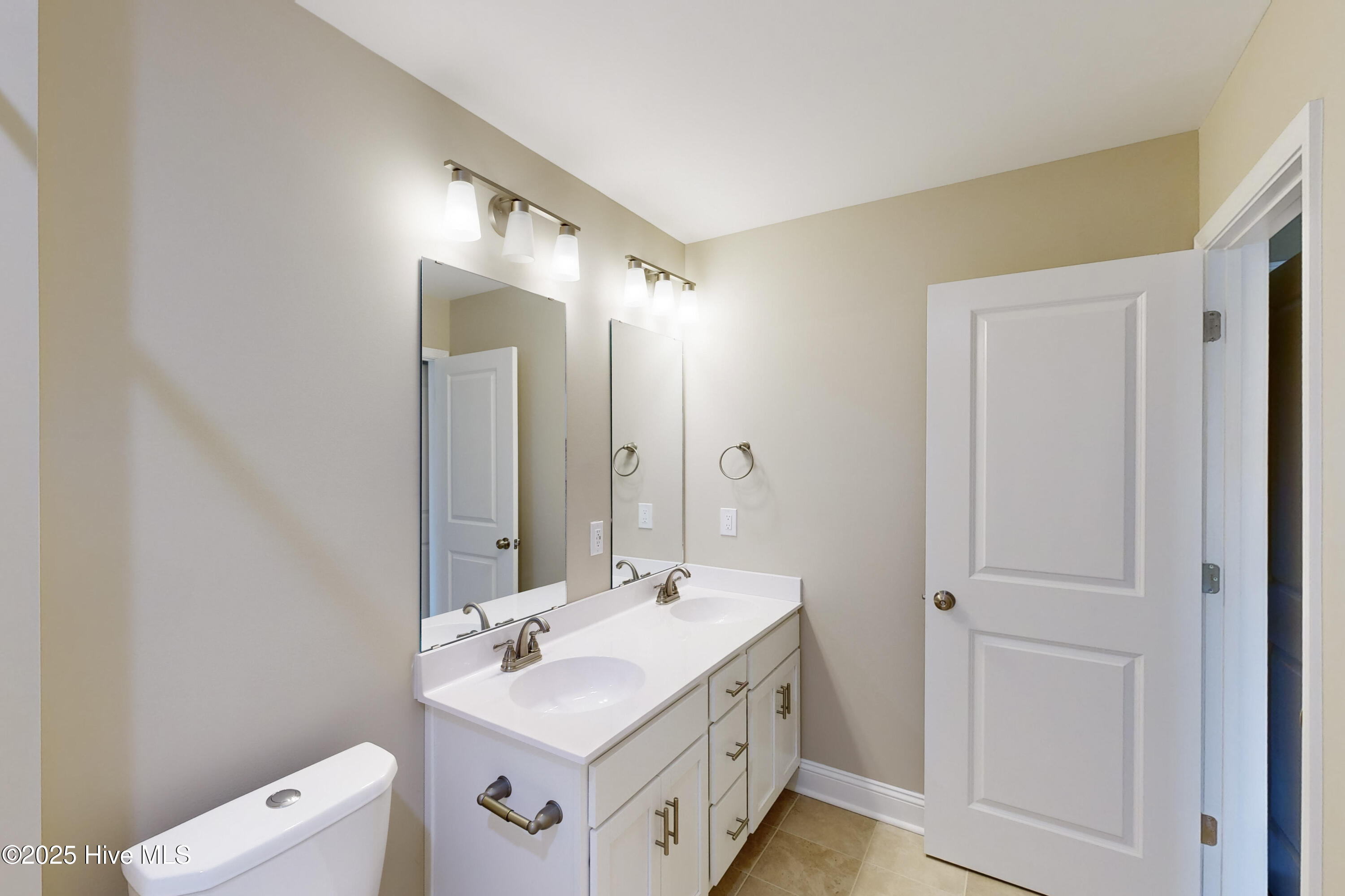 132 Coastline Circle Property Photo 19