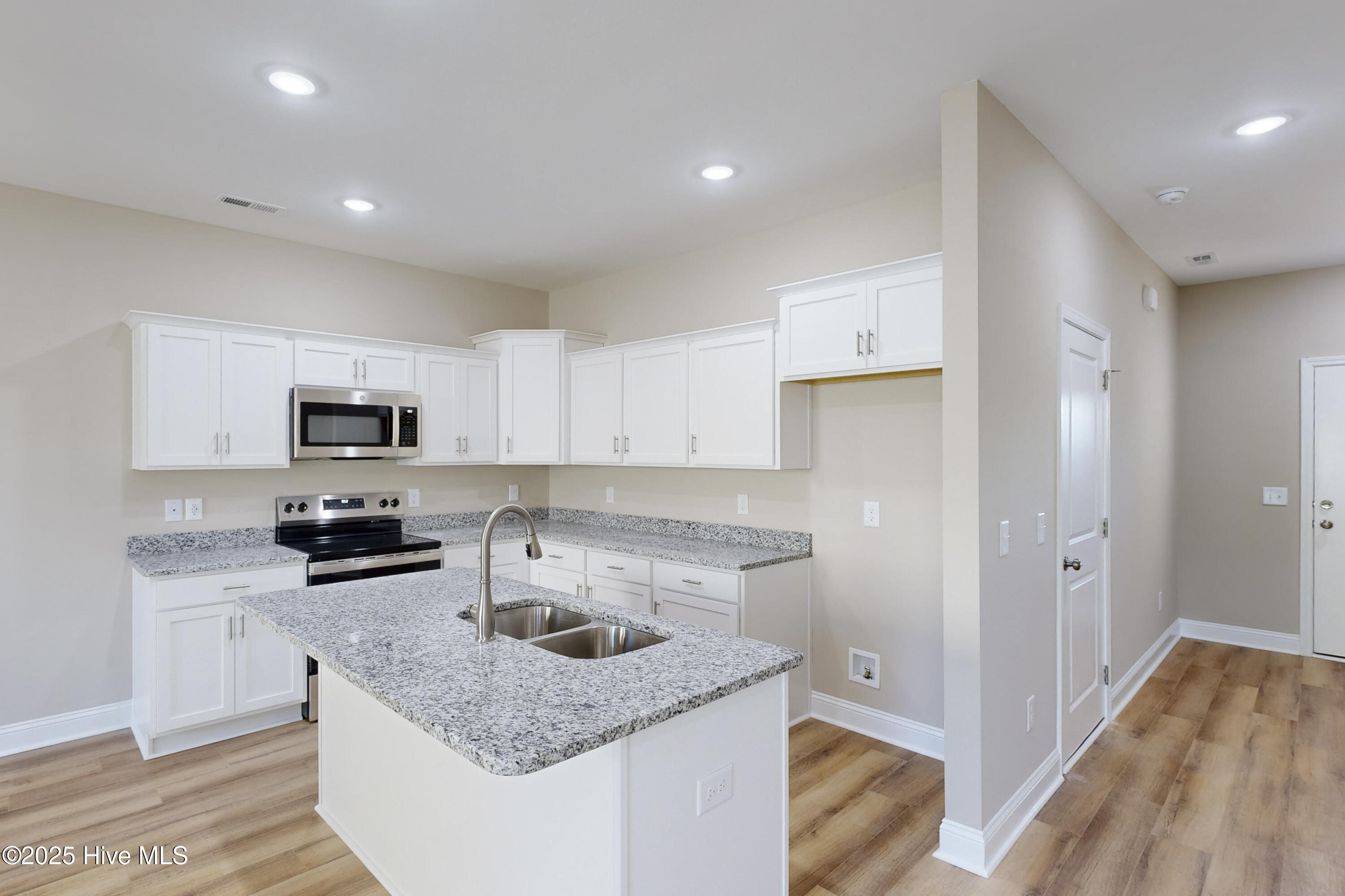 132 Coastline Circle Property Photo 22