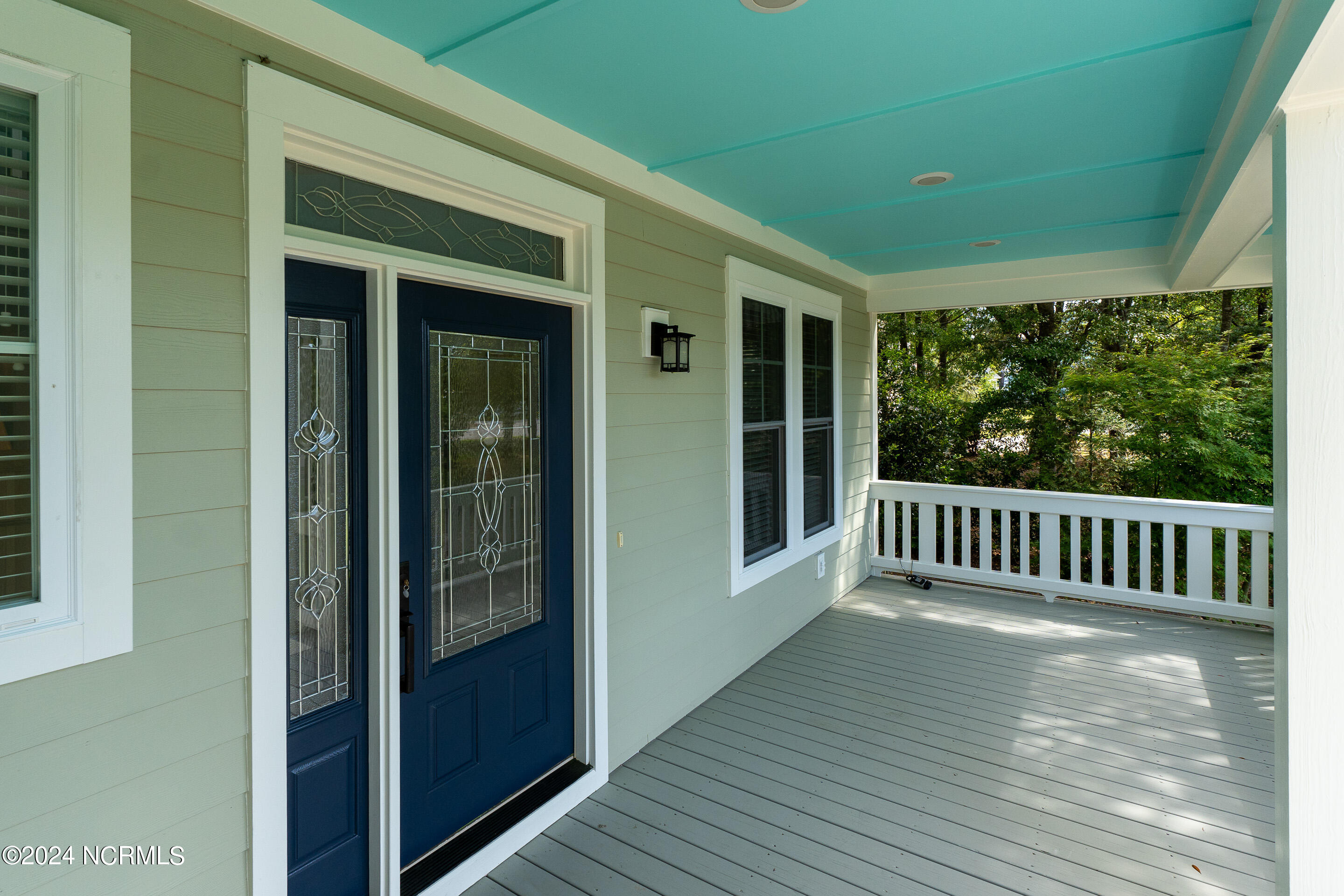 602 W Owens Street Property Photo 6