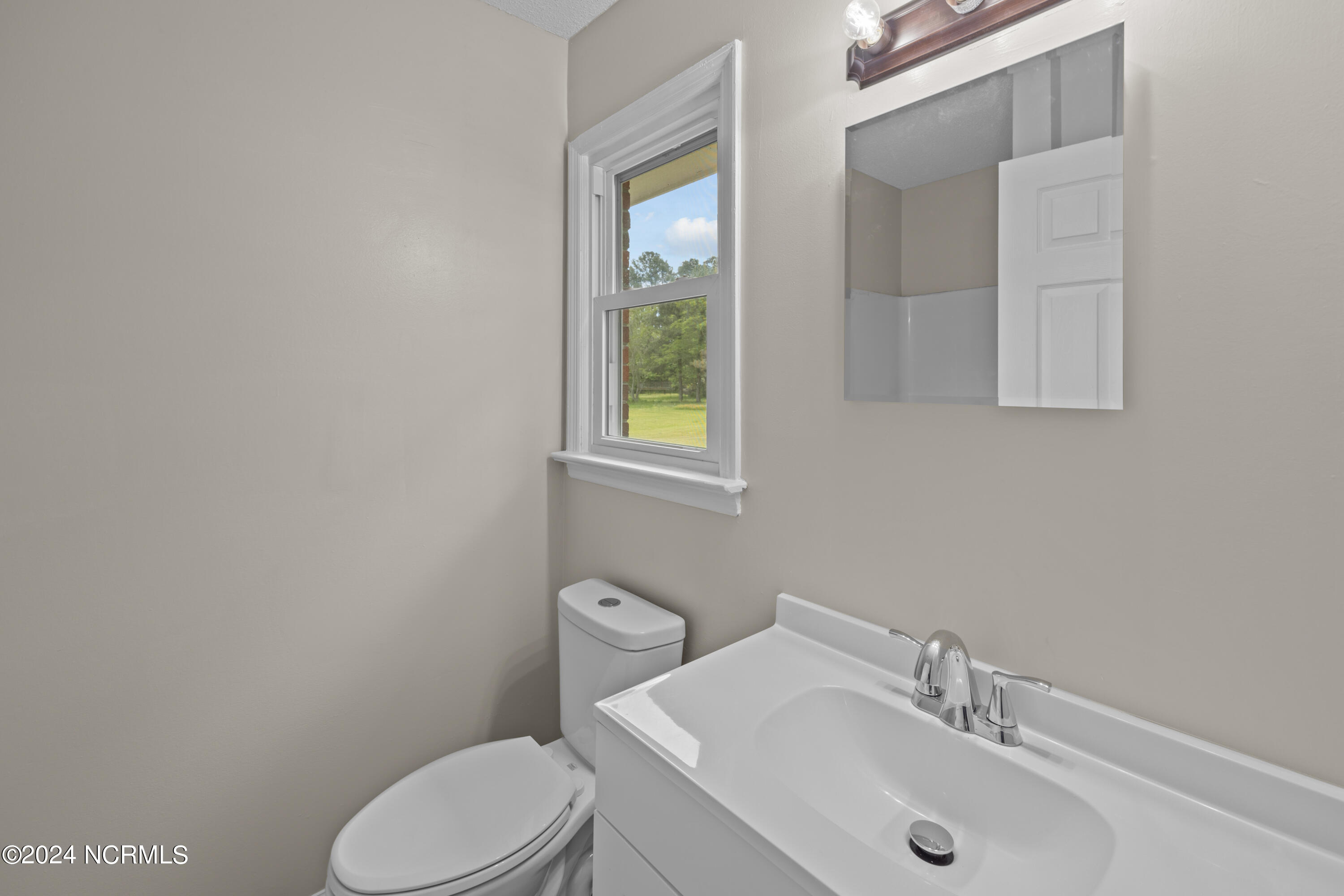 16554 Nc 125 Property Photo 15