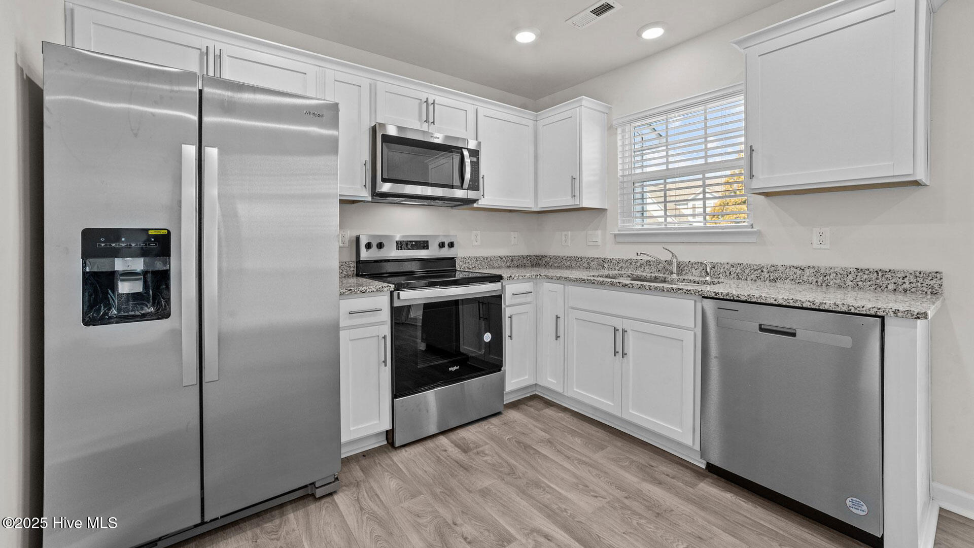 4101 Laurel Ridge Drive D Property Photo 5