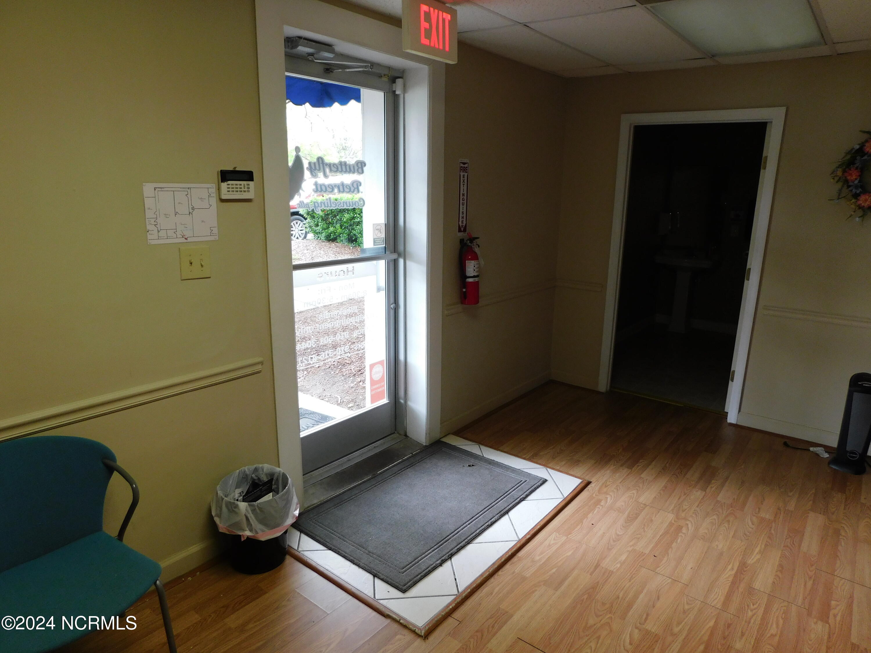 329 S Main Street Property Photo 9