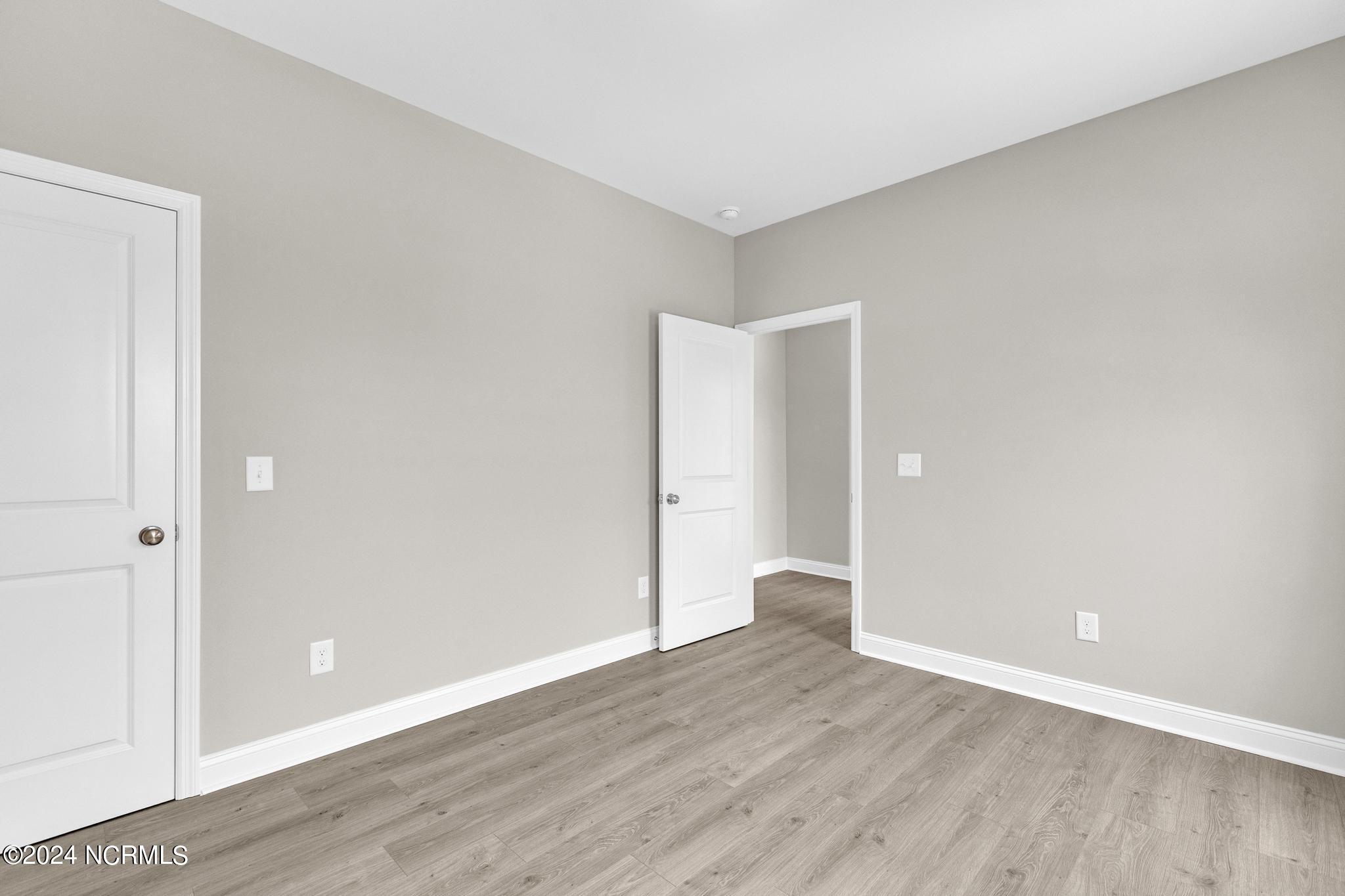 104 Flippers Cove Drive 9 Property Photo 18