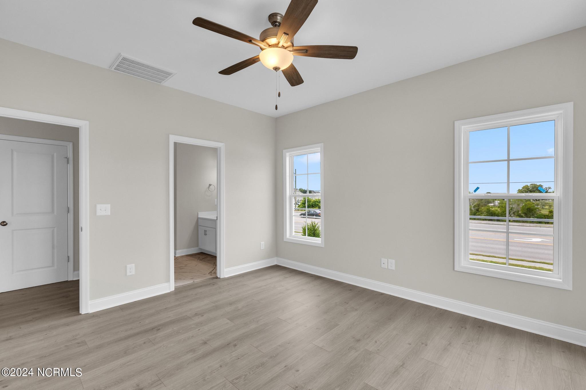 104 Flippers Cove Drive 9 Property Photo 23