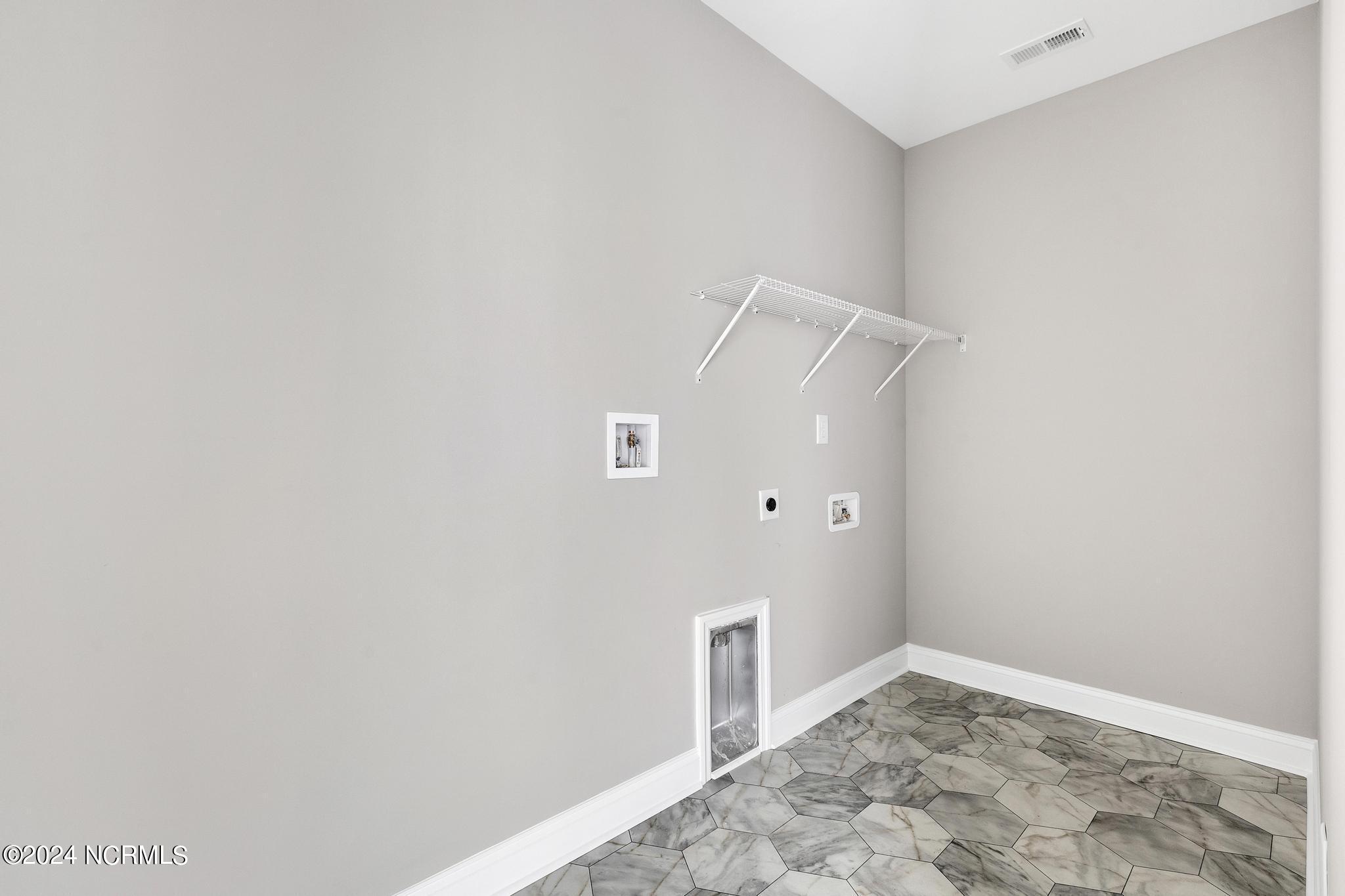 104 Flippers Cove Drive 9 Property Photo 34