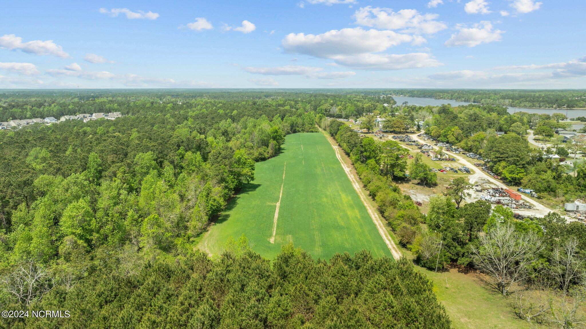 517 Queens Creek Road Property Photo 12