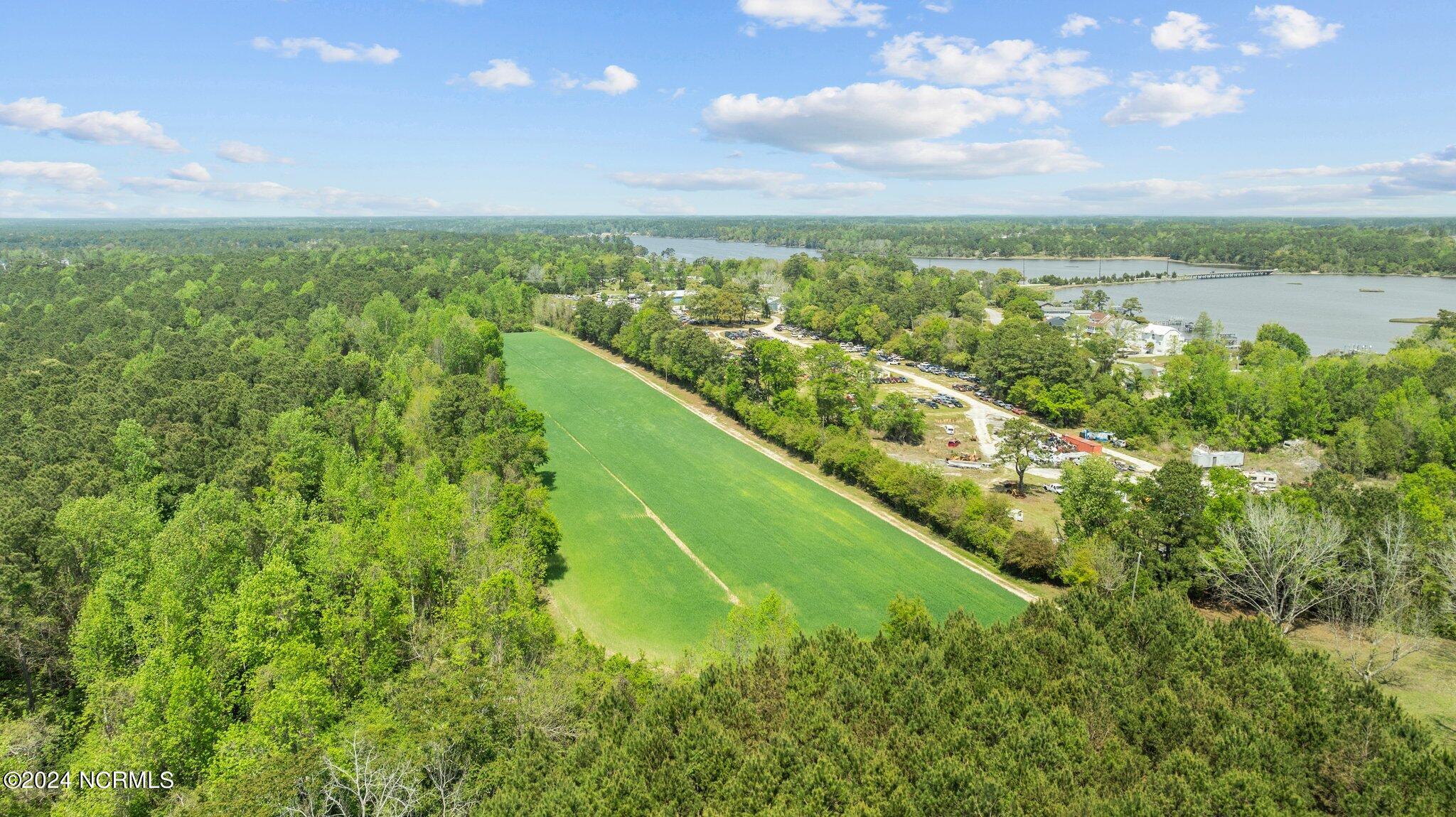 517 Queens Creek Road Property Photo 13