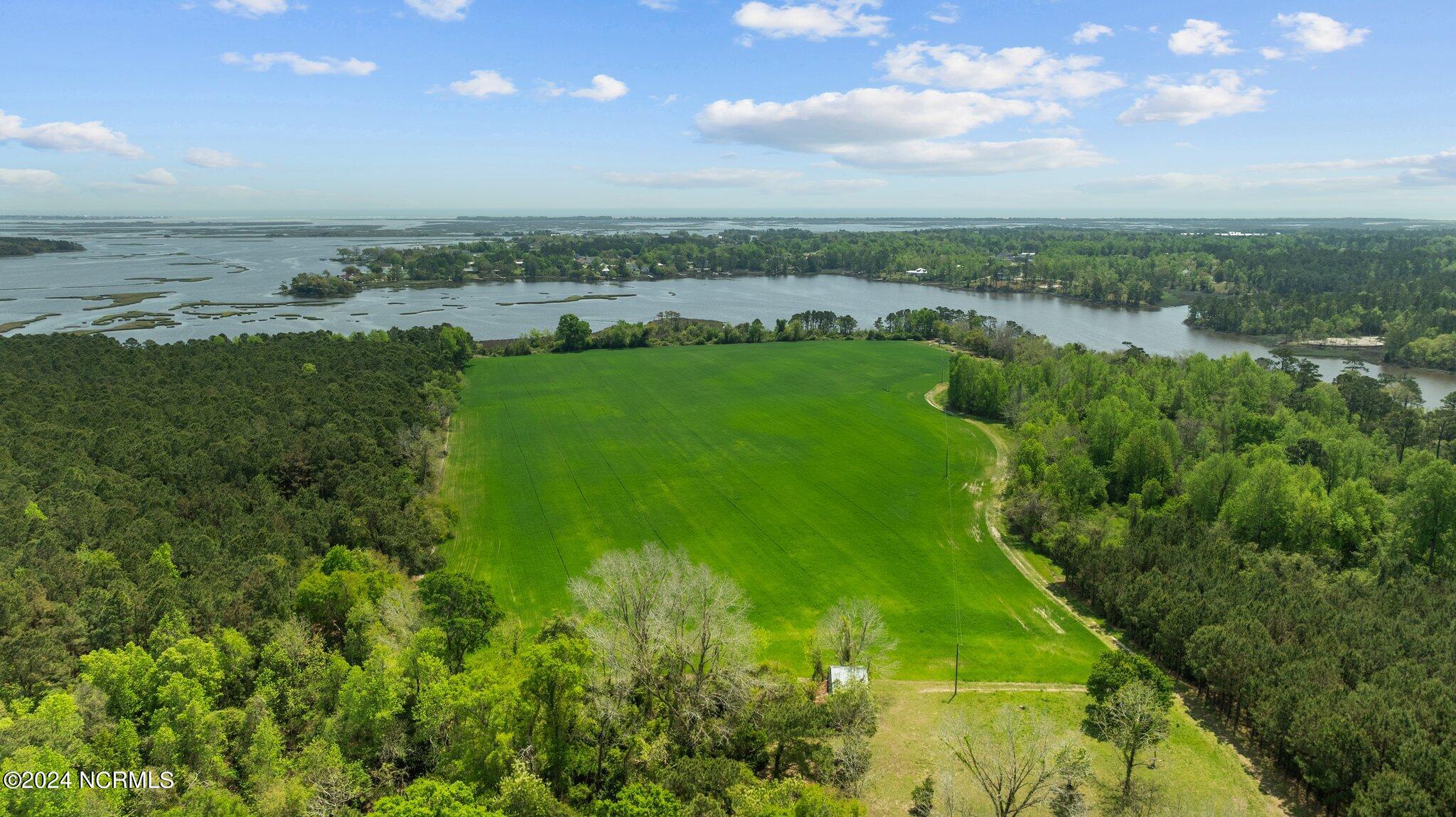 517 Queens Creek Road Property Photo 16