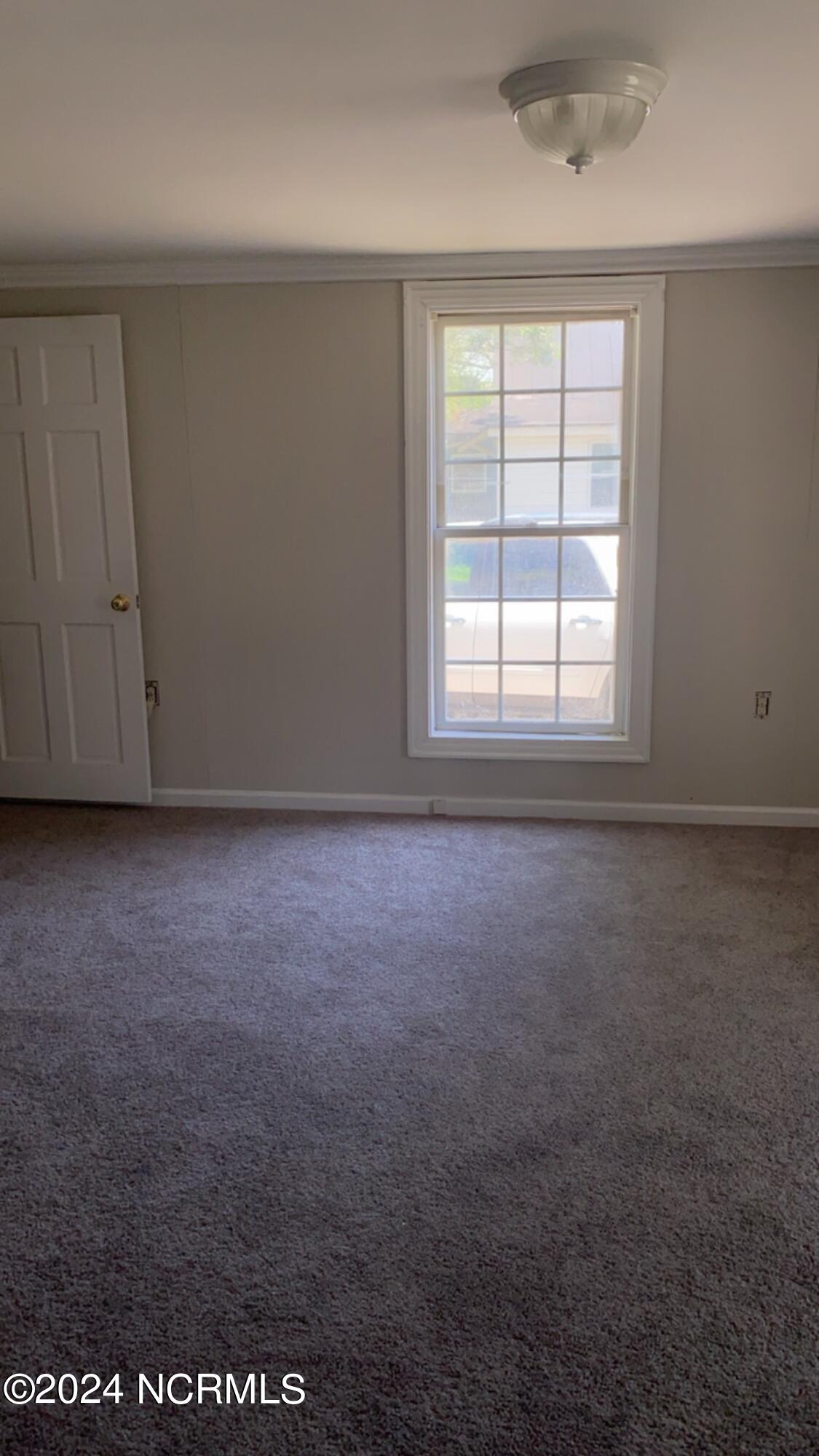 240 E Raleigh Boulevard Property Photo 6