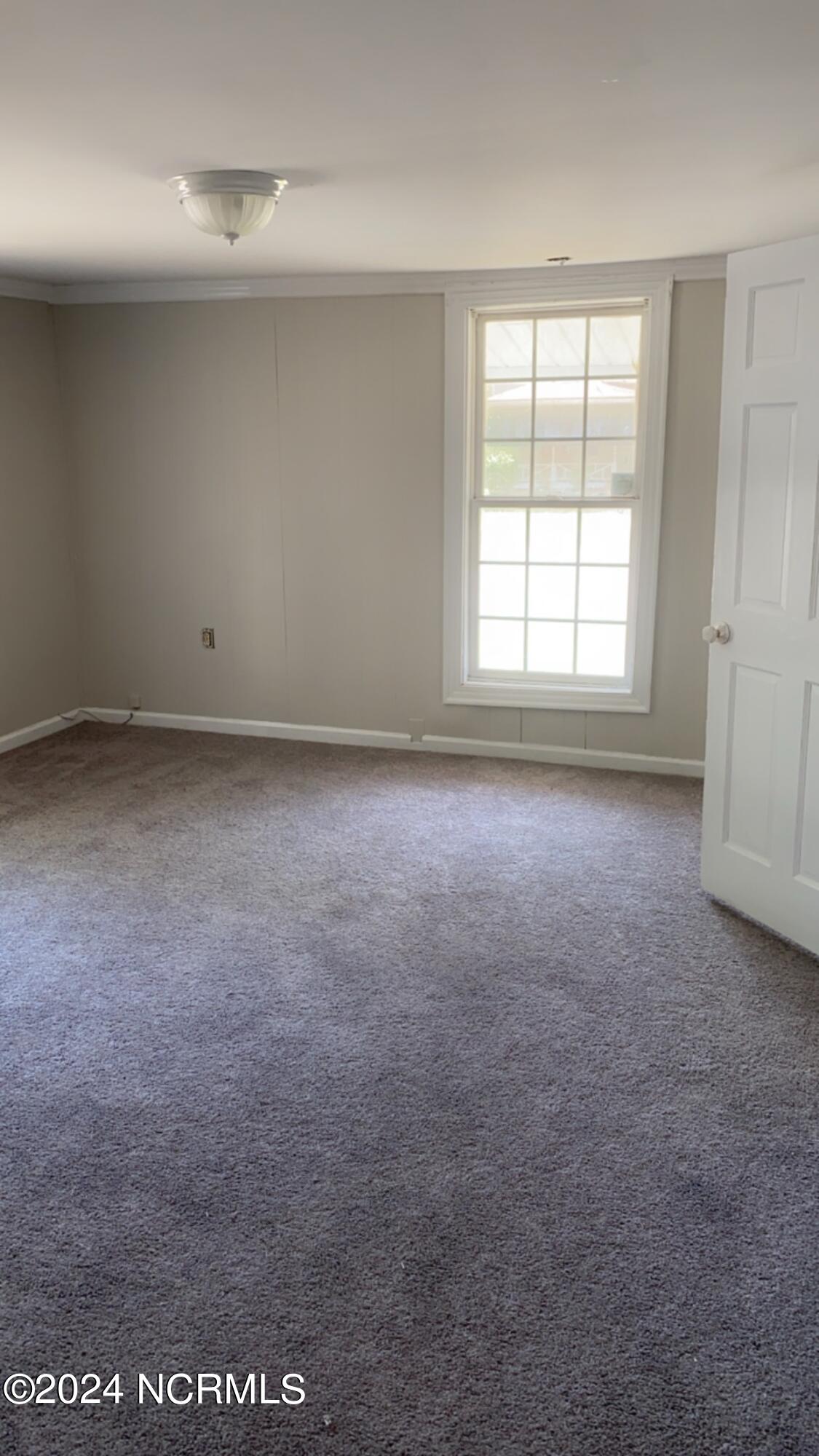 240 E Raleigh Boulevard Property Photo 7