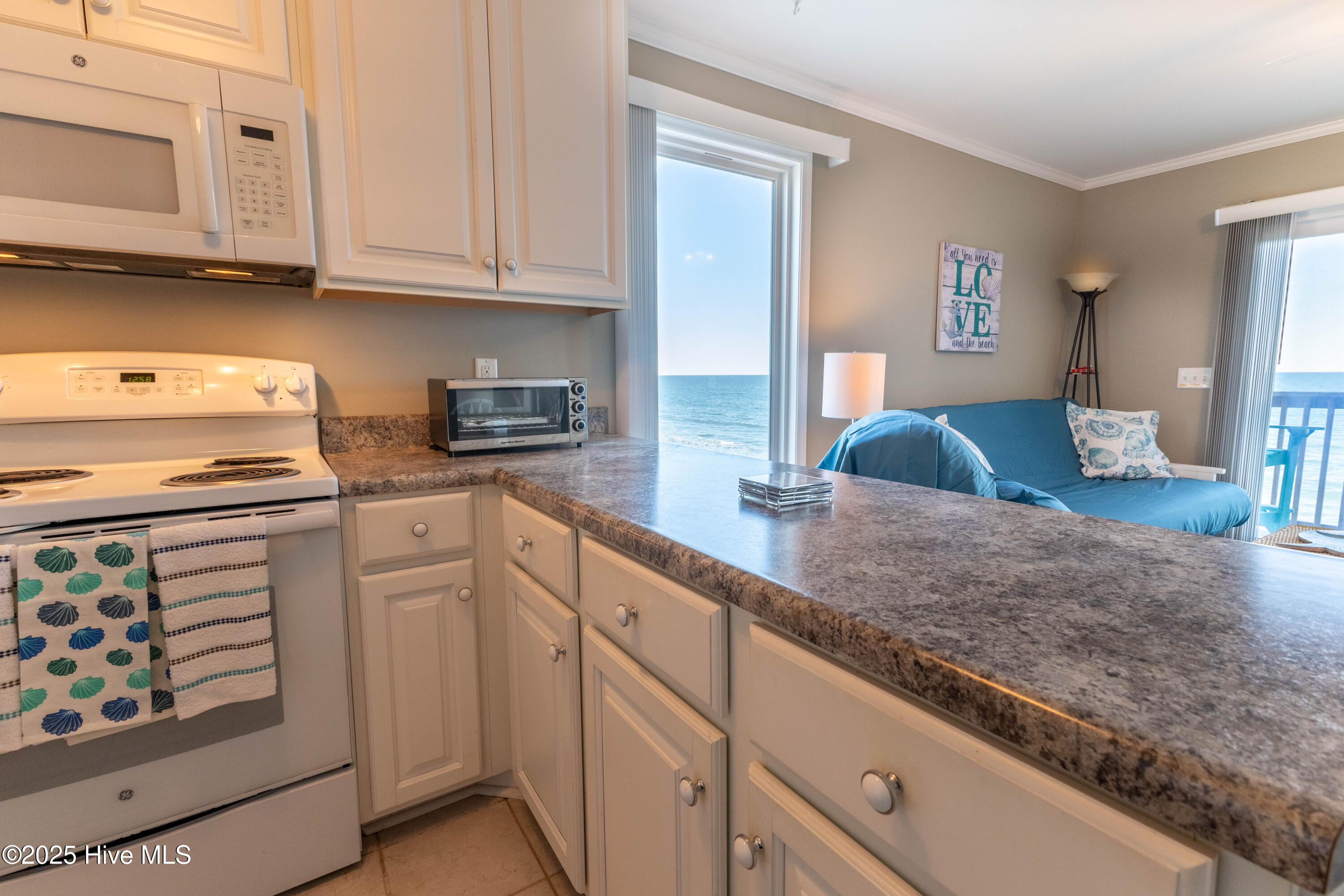 2250 New River Inlet Road 312 Property Photo 17