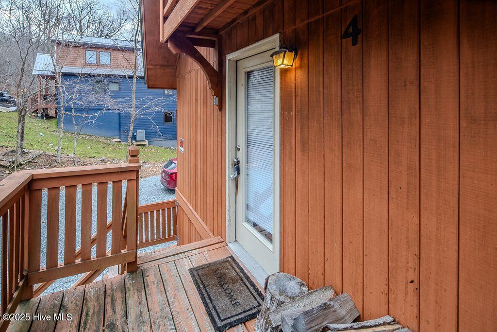 102 Skiview Lane Property Photo 27