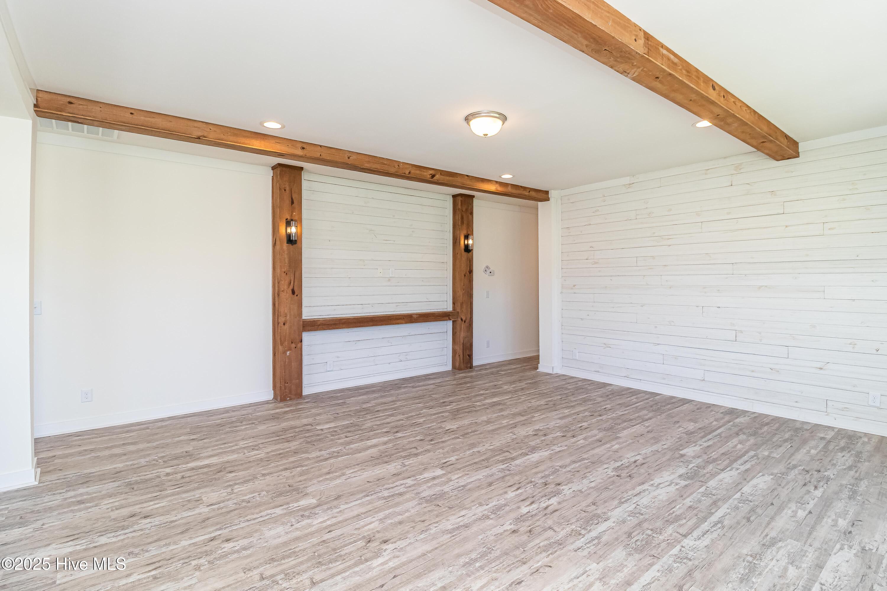 2283 Blackhawk Drive Property Photo 20