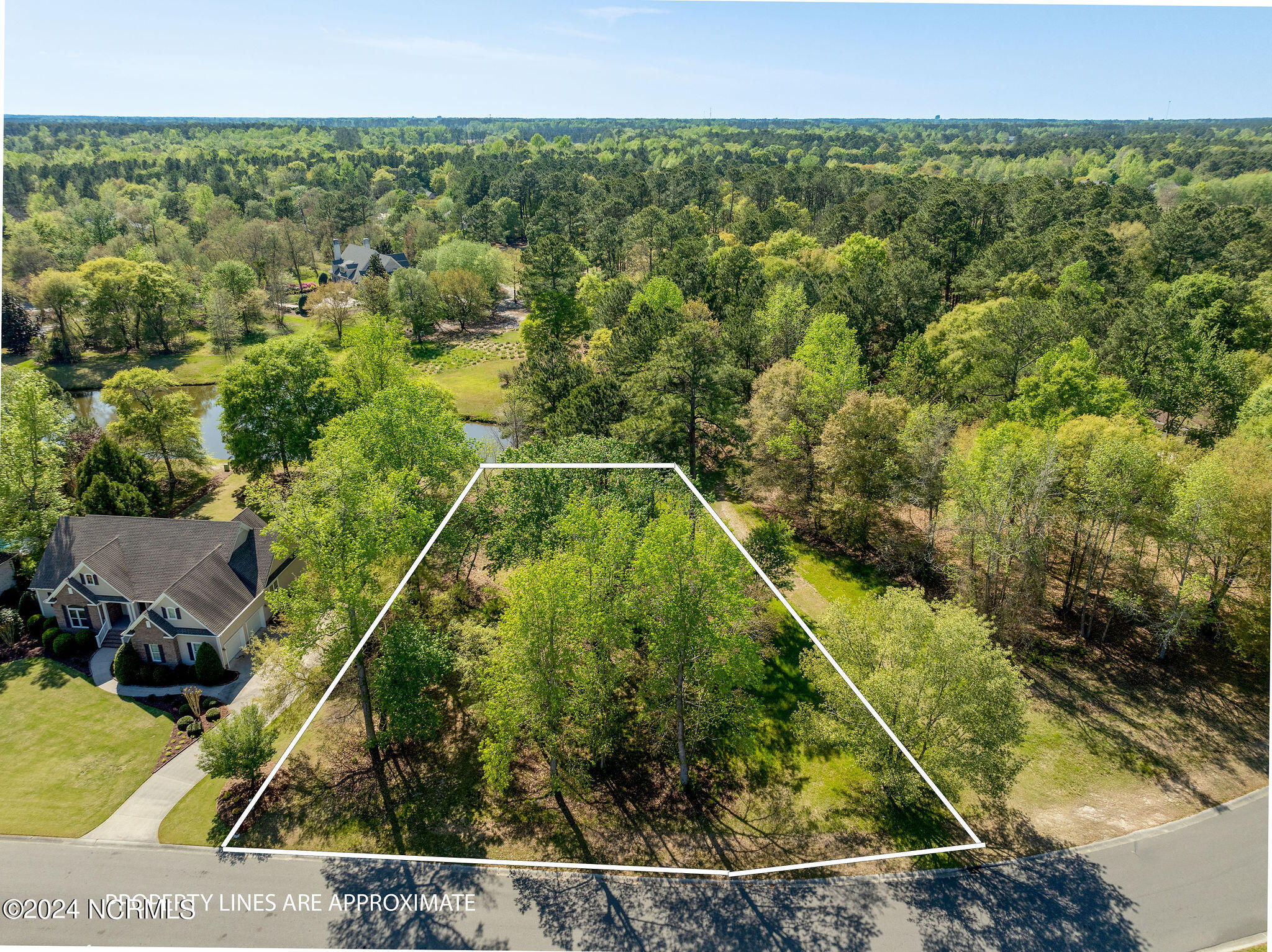 178 Maple Creek Drive Property Photo 2