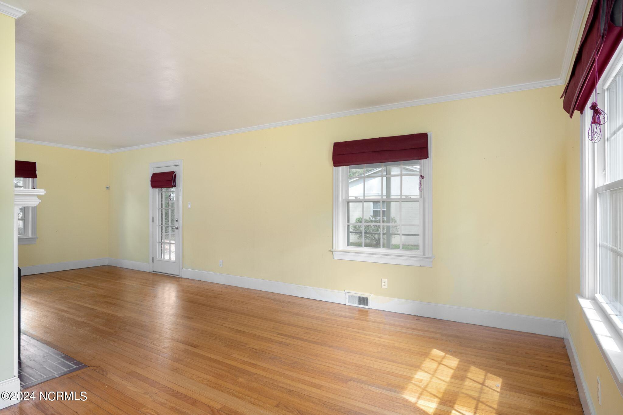 1404 Carey Road Property Photo 11