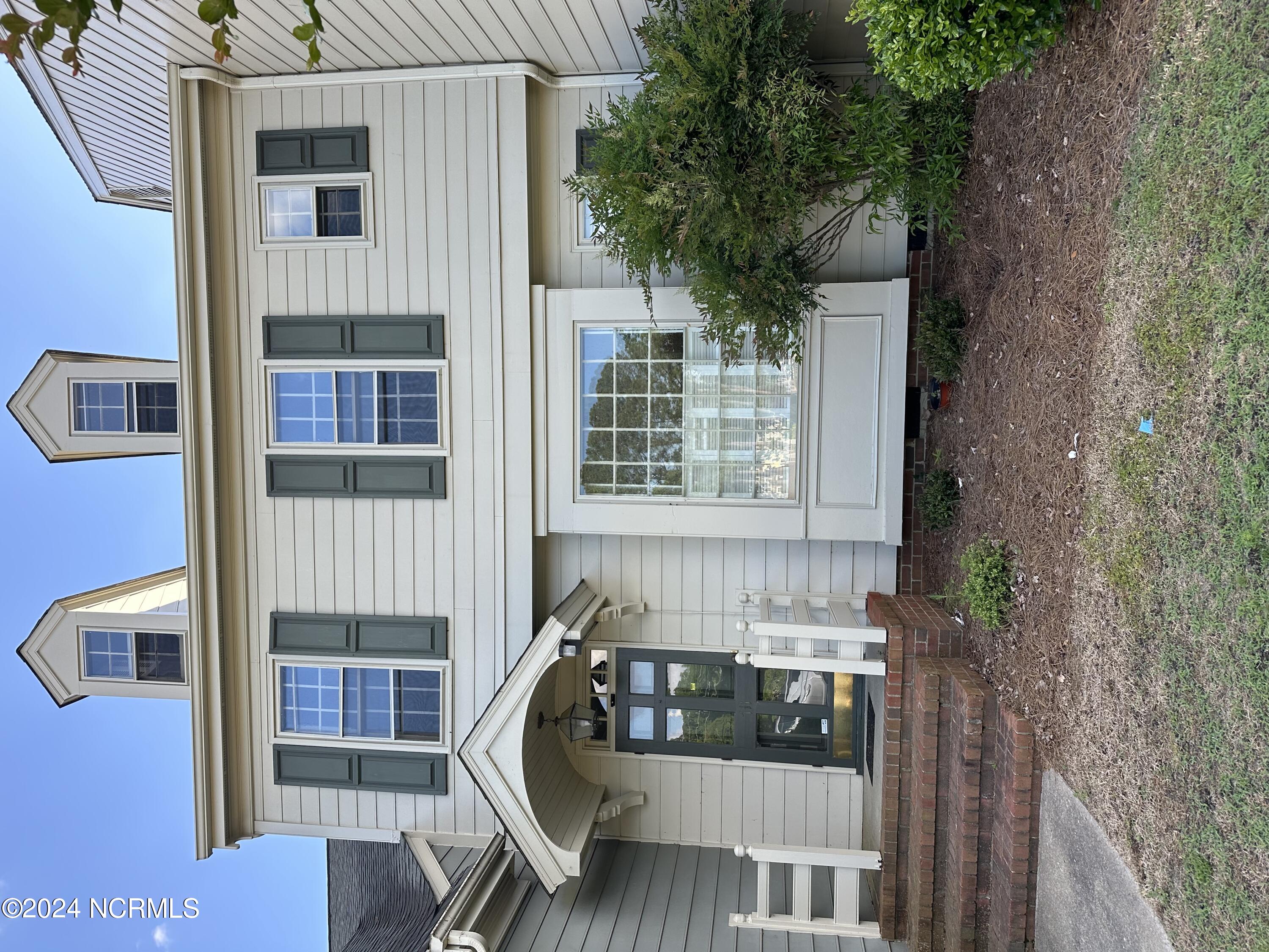 711 N Spence Avenue Property Photo