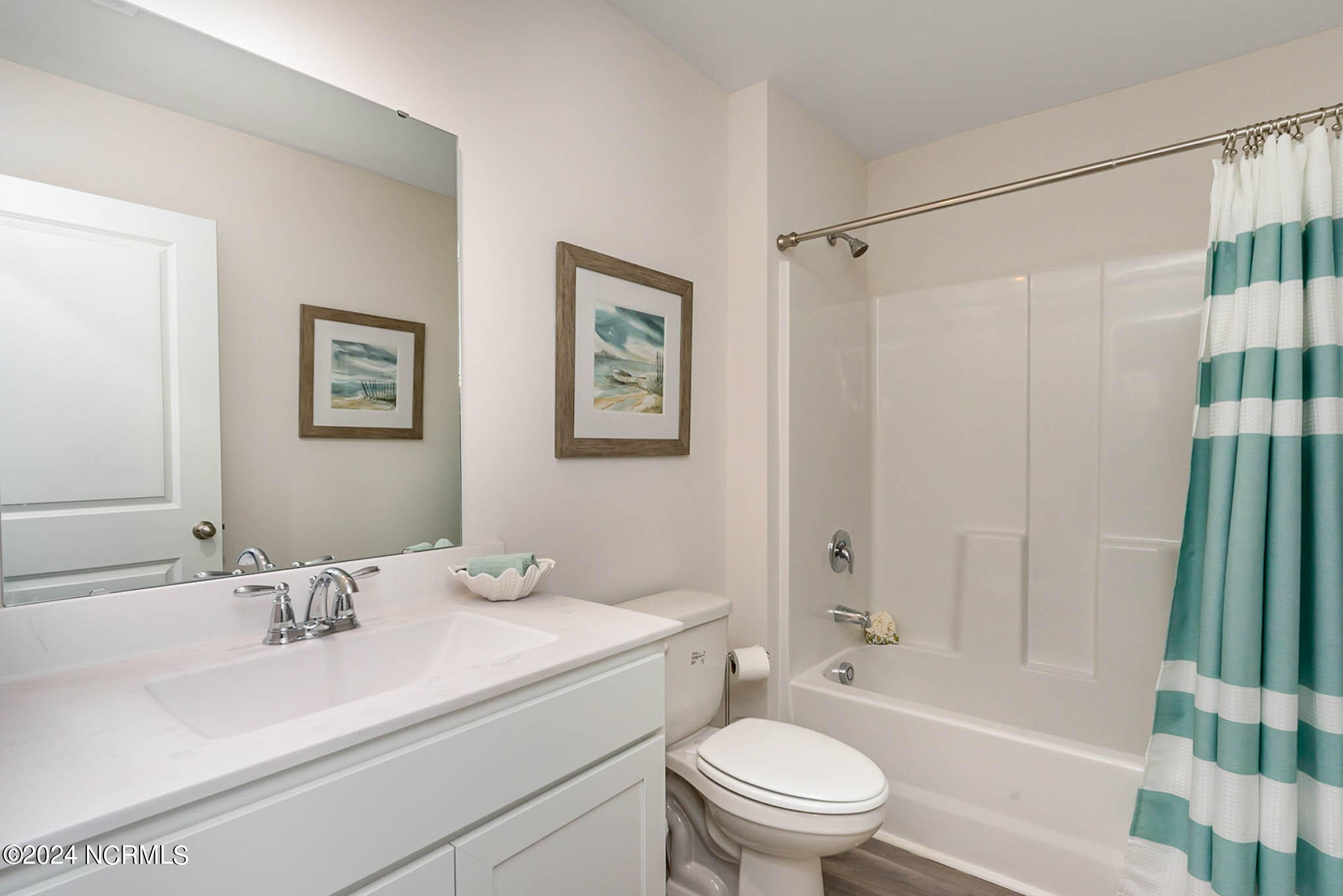 182 Cambridge Drive Property Photo 15