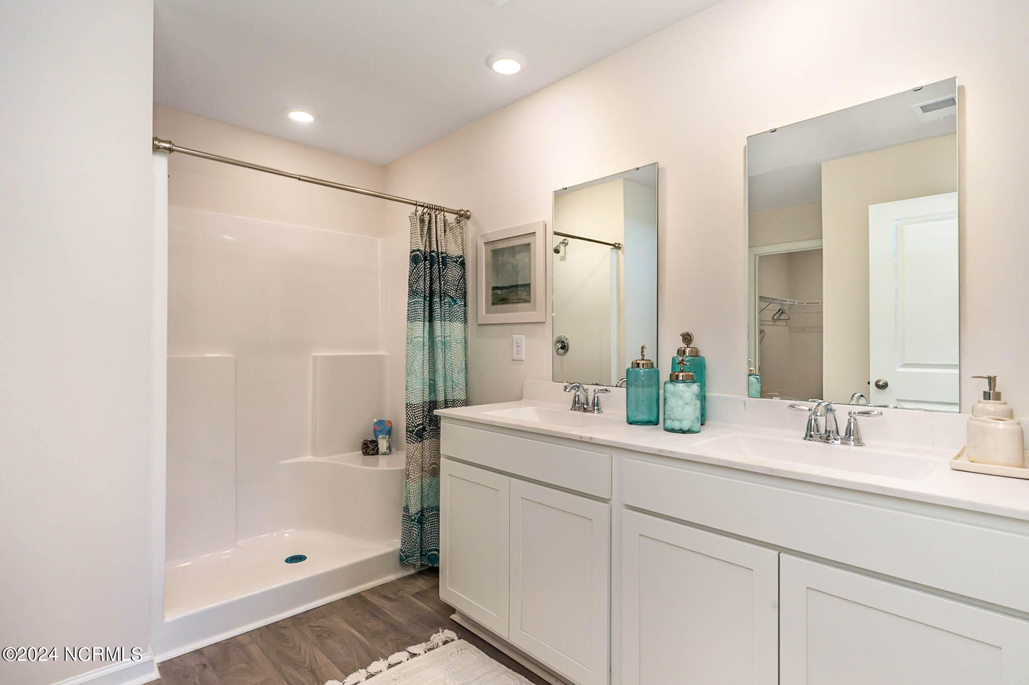 182 Cambridge Drive Property Photo 23