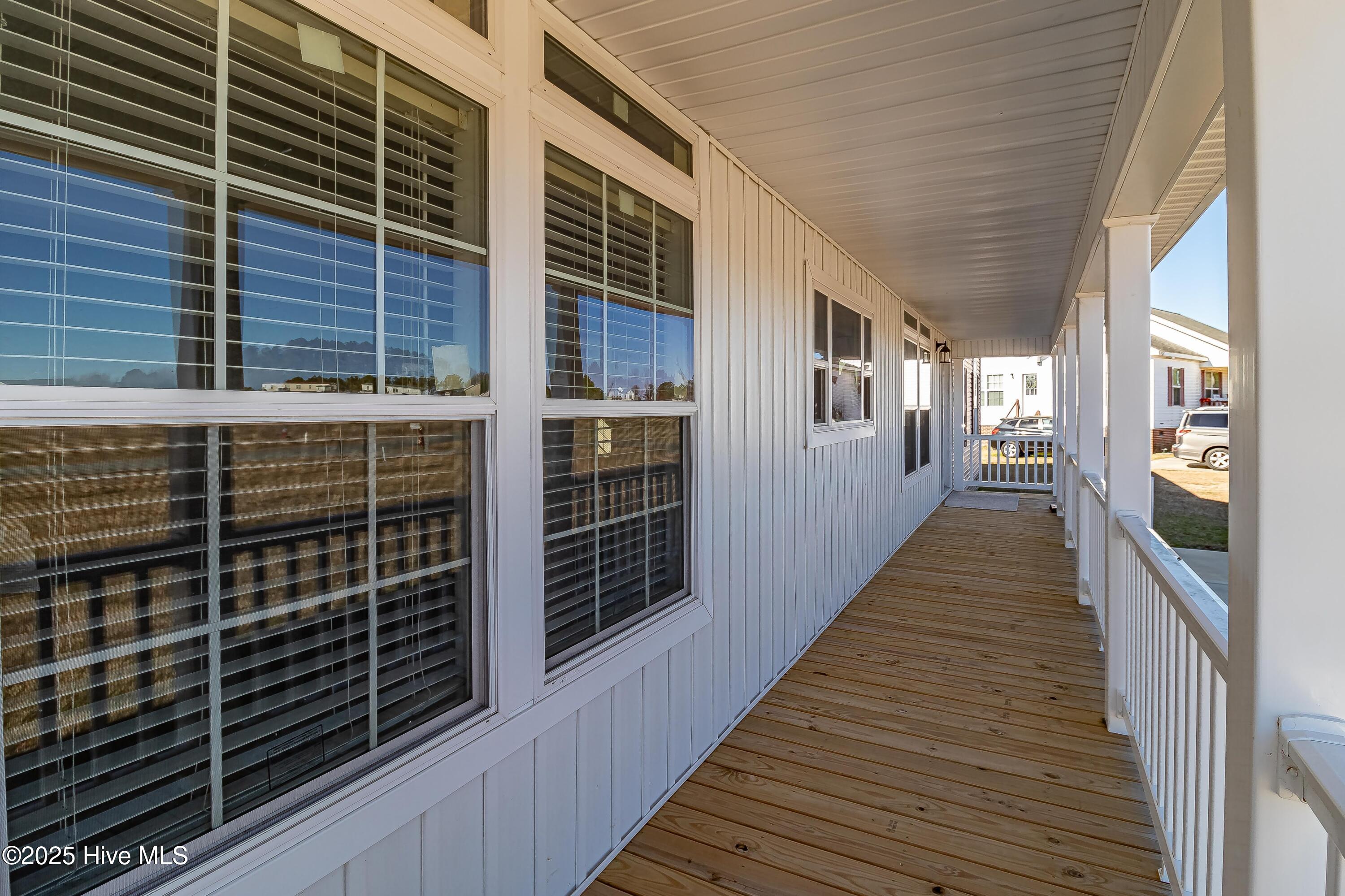 2313 Blackhawk Drive Property Photo 6