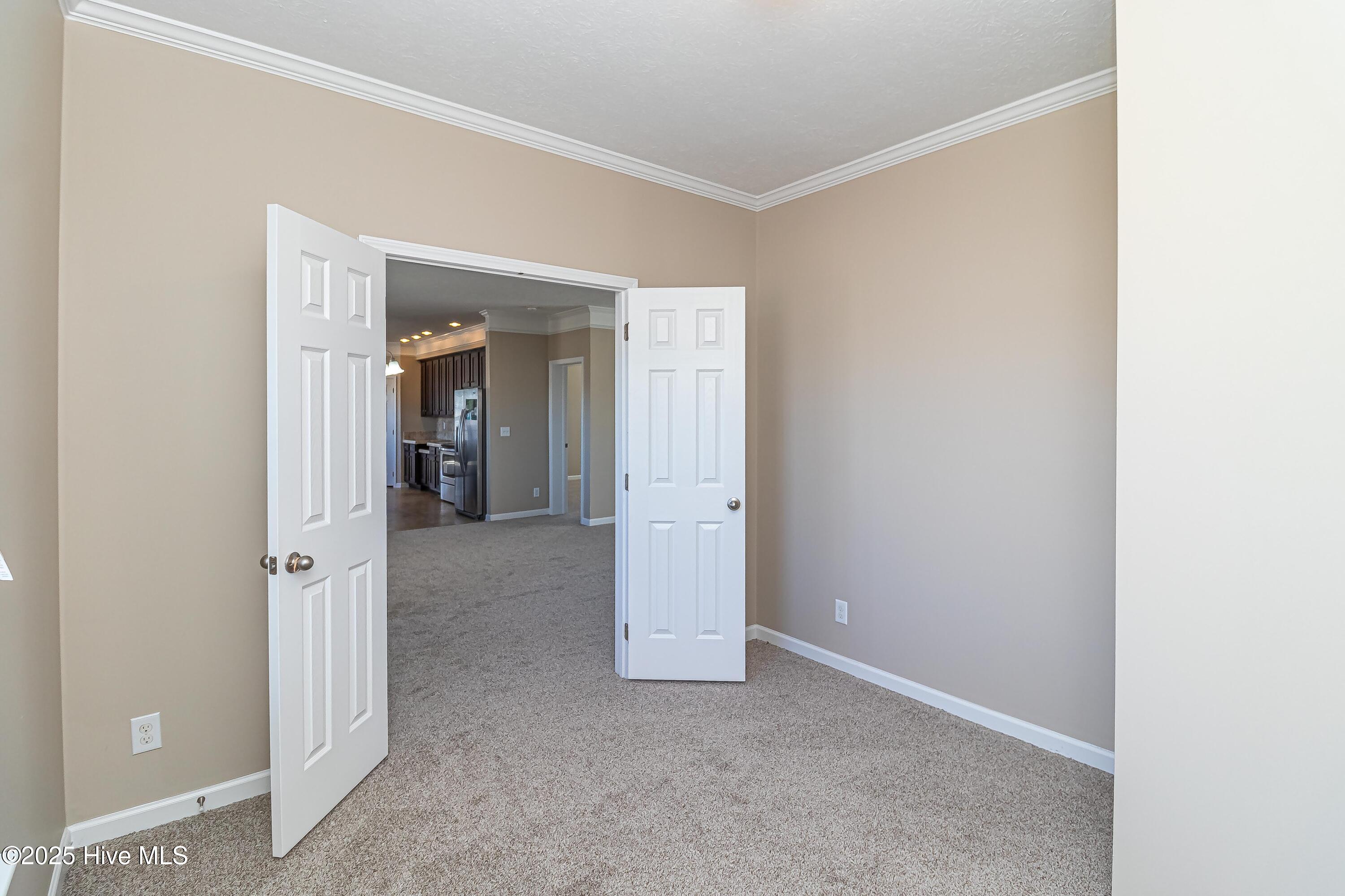 2313 Blackhawk Drive Property Photo 9