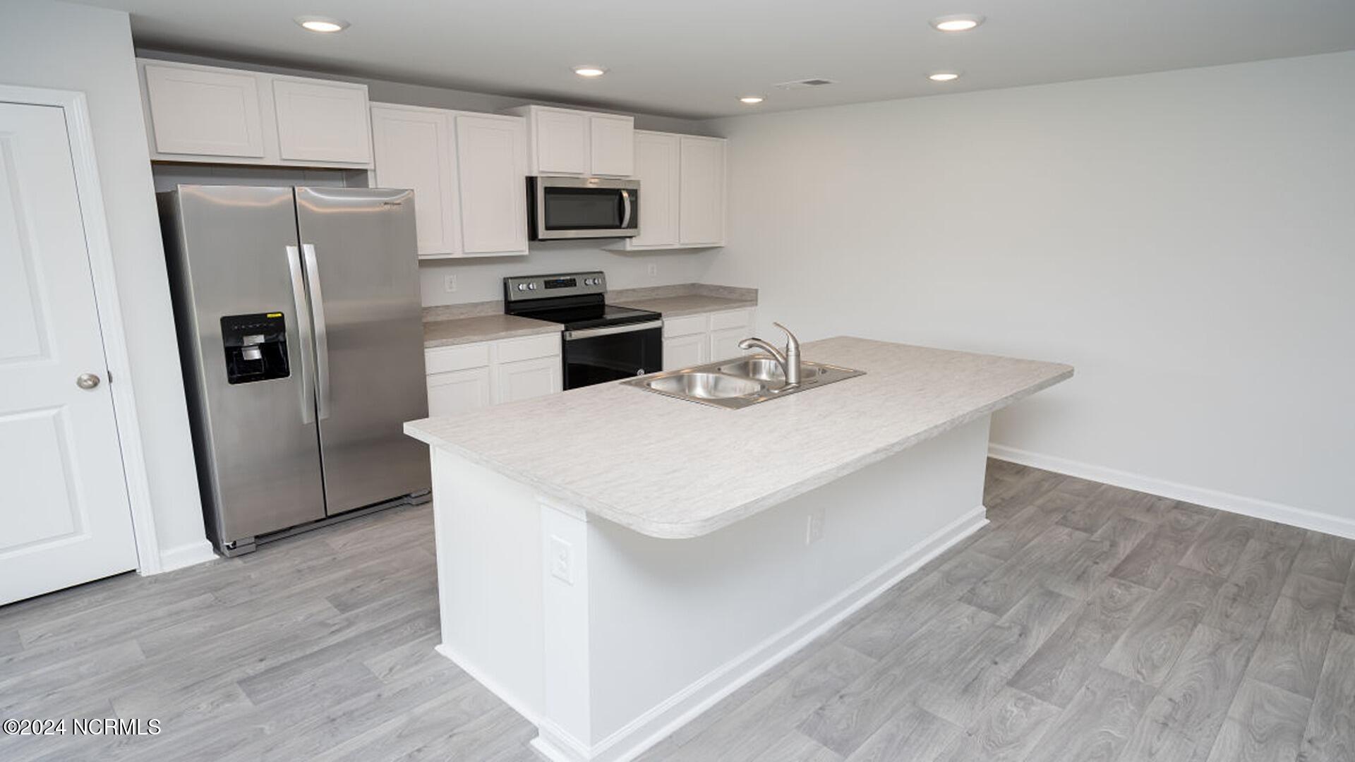 3850 Lady Bug Drive Property Photo 13