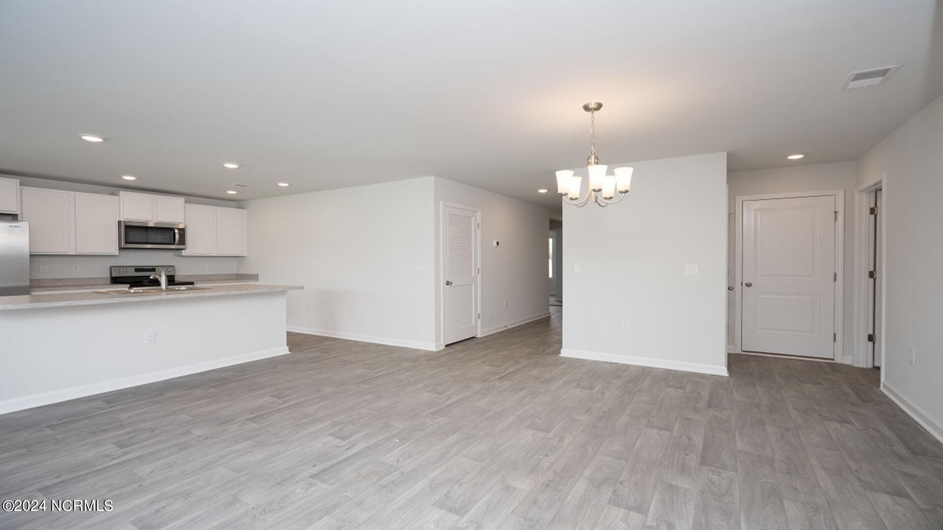 3850 Lady Bug Drive Property Photo 15