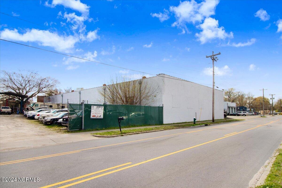 312 Herring Avenue E Property Photo 13