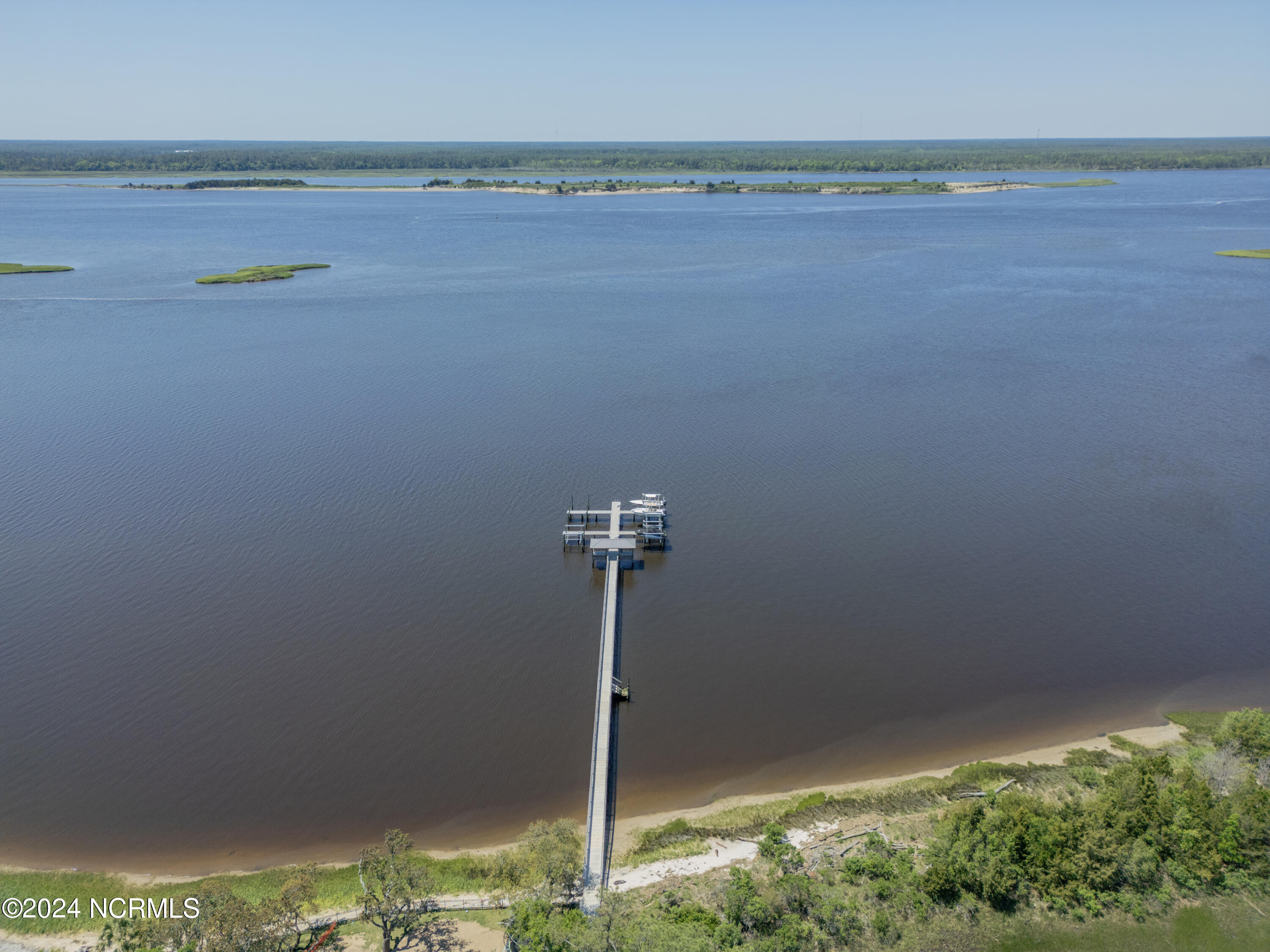109 2 Island Bridge Way Property Photo 11
