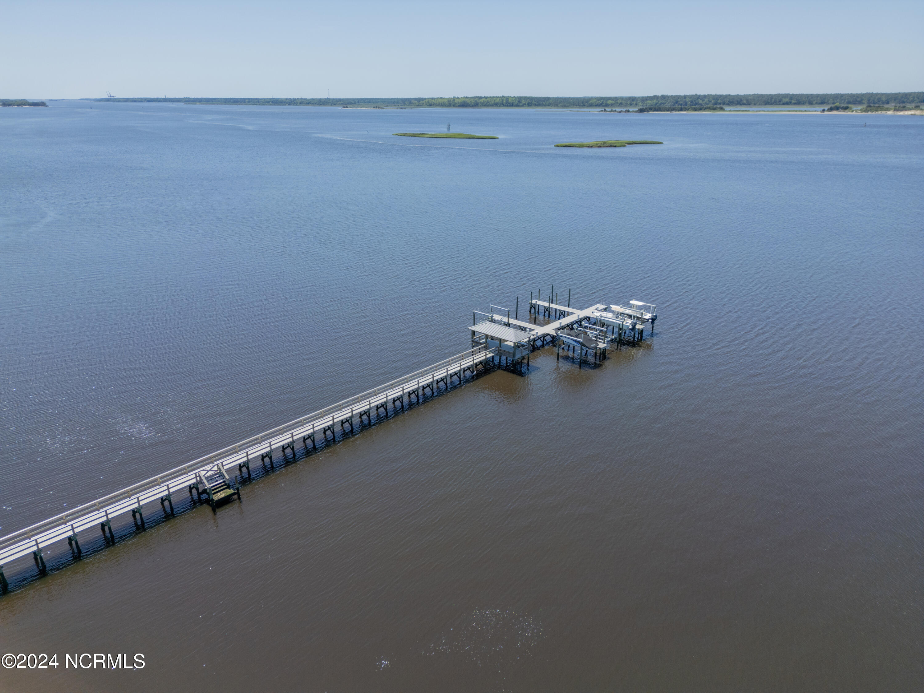 109 2 Island Bridge Way Property Photo 12