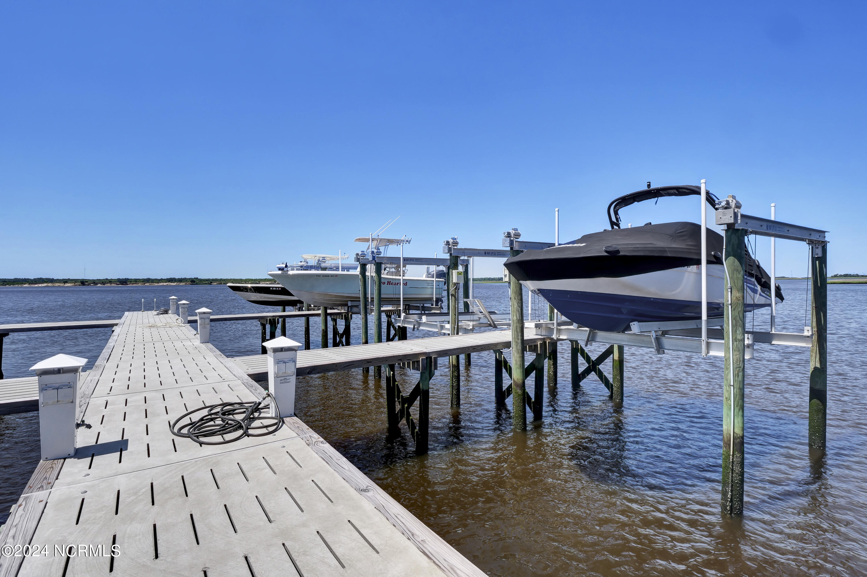 109 Island Bridge Way Property Photo 24