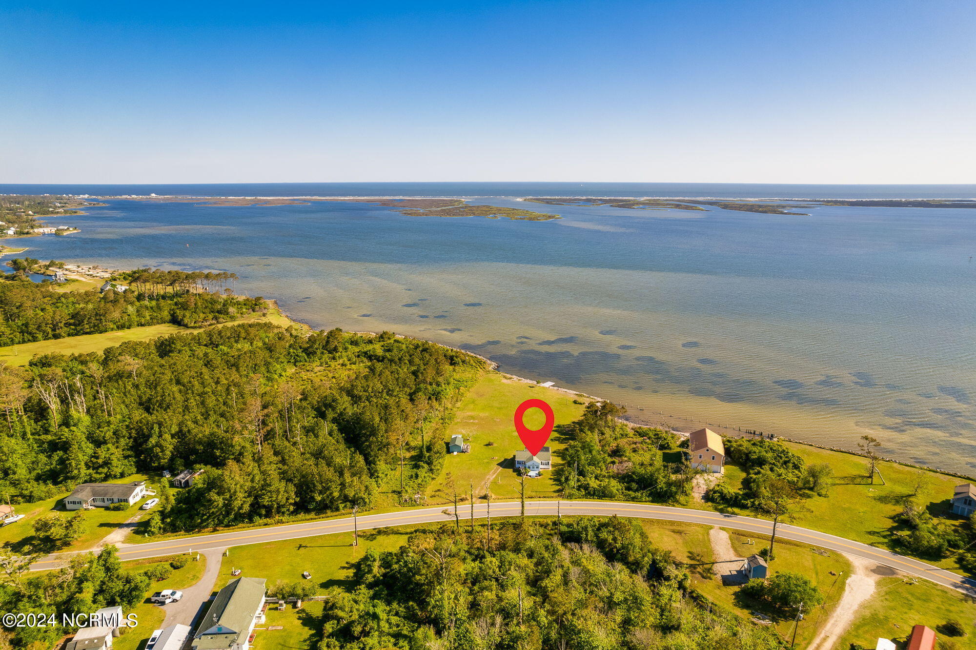 2524 Cedar Island Road Property Photo 3