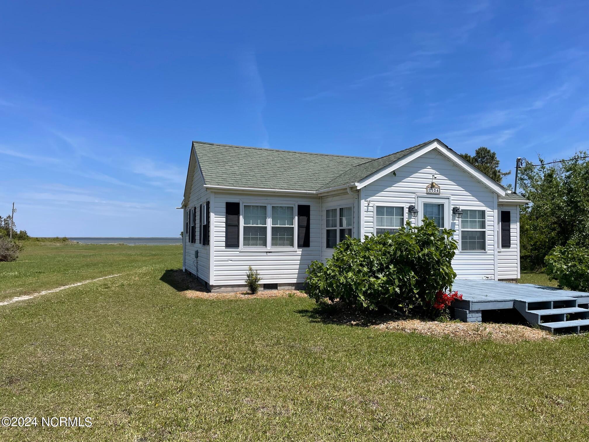 2524 Cedar Island Road Property Photo 11